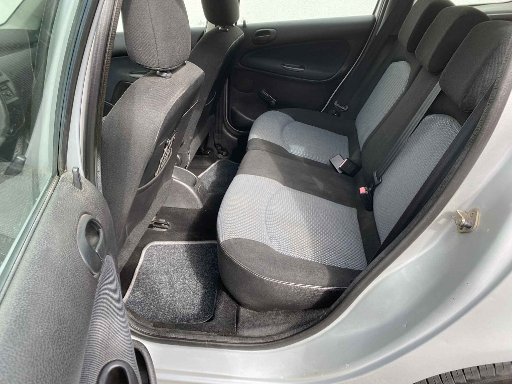 Peugeot 206 1.4 i 