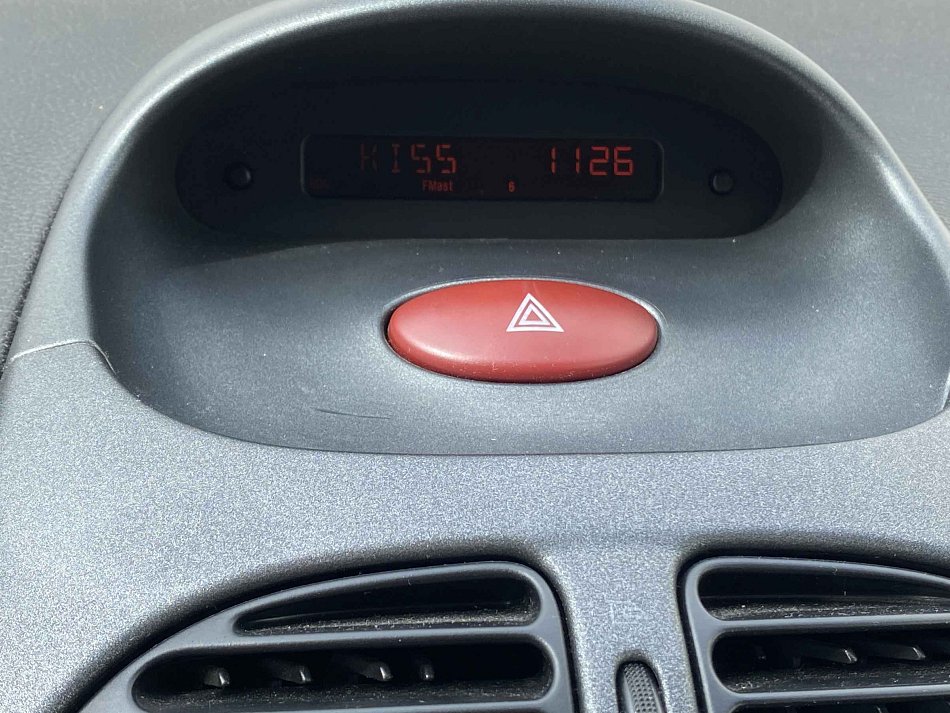 Peugeot 206 1.4 i 