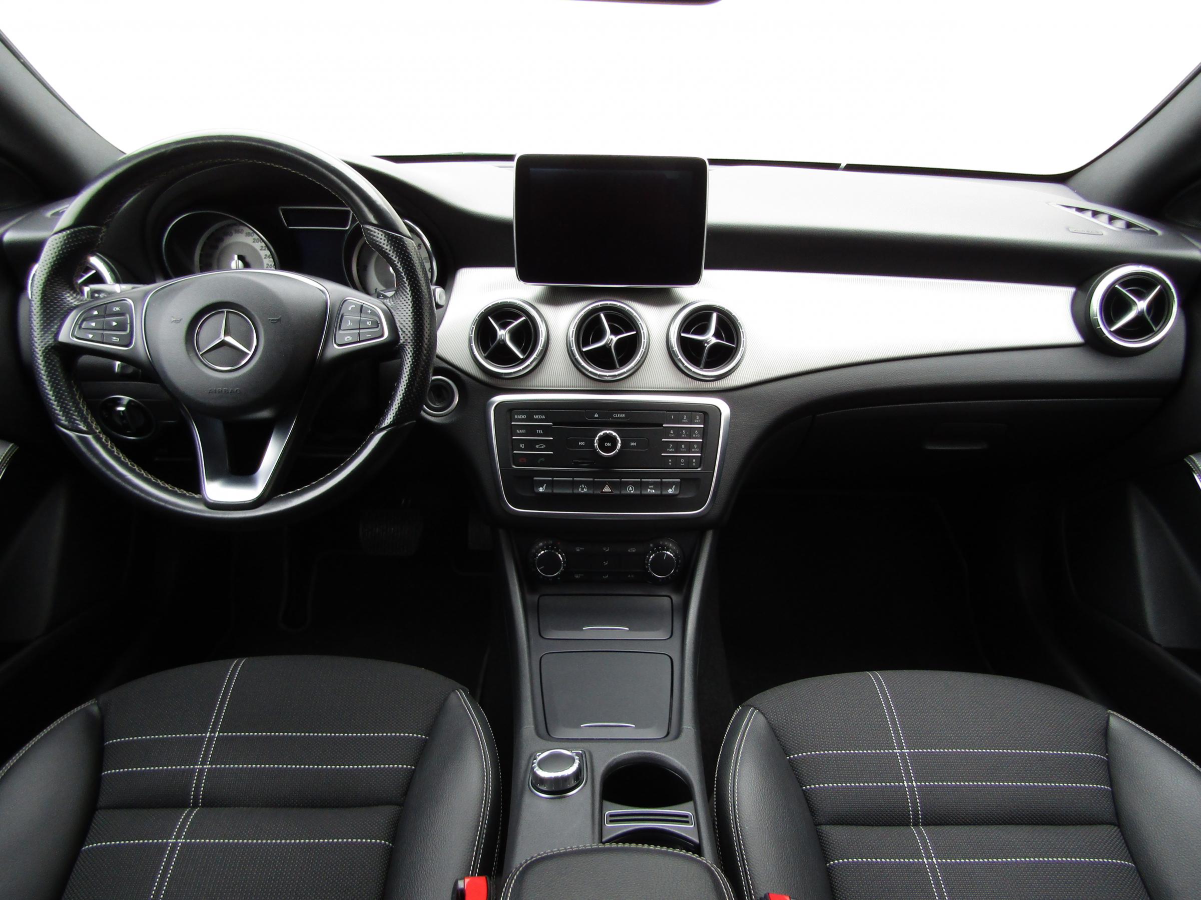 Mercedes-Benz CLA, 2015 - pohled č. 9