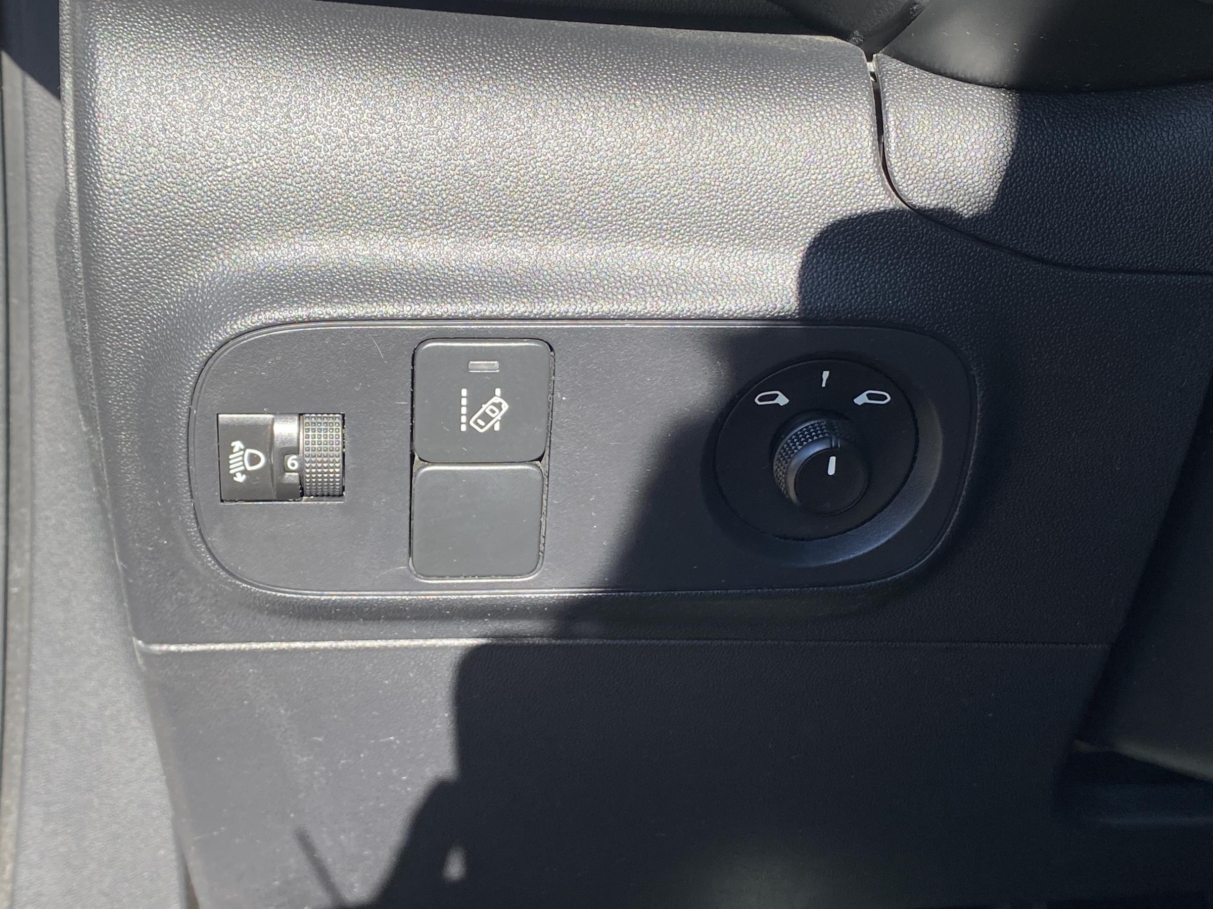 Citroën C3, 2017 - pohled č. 14