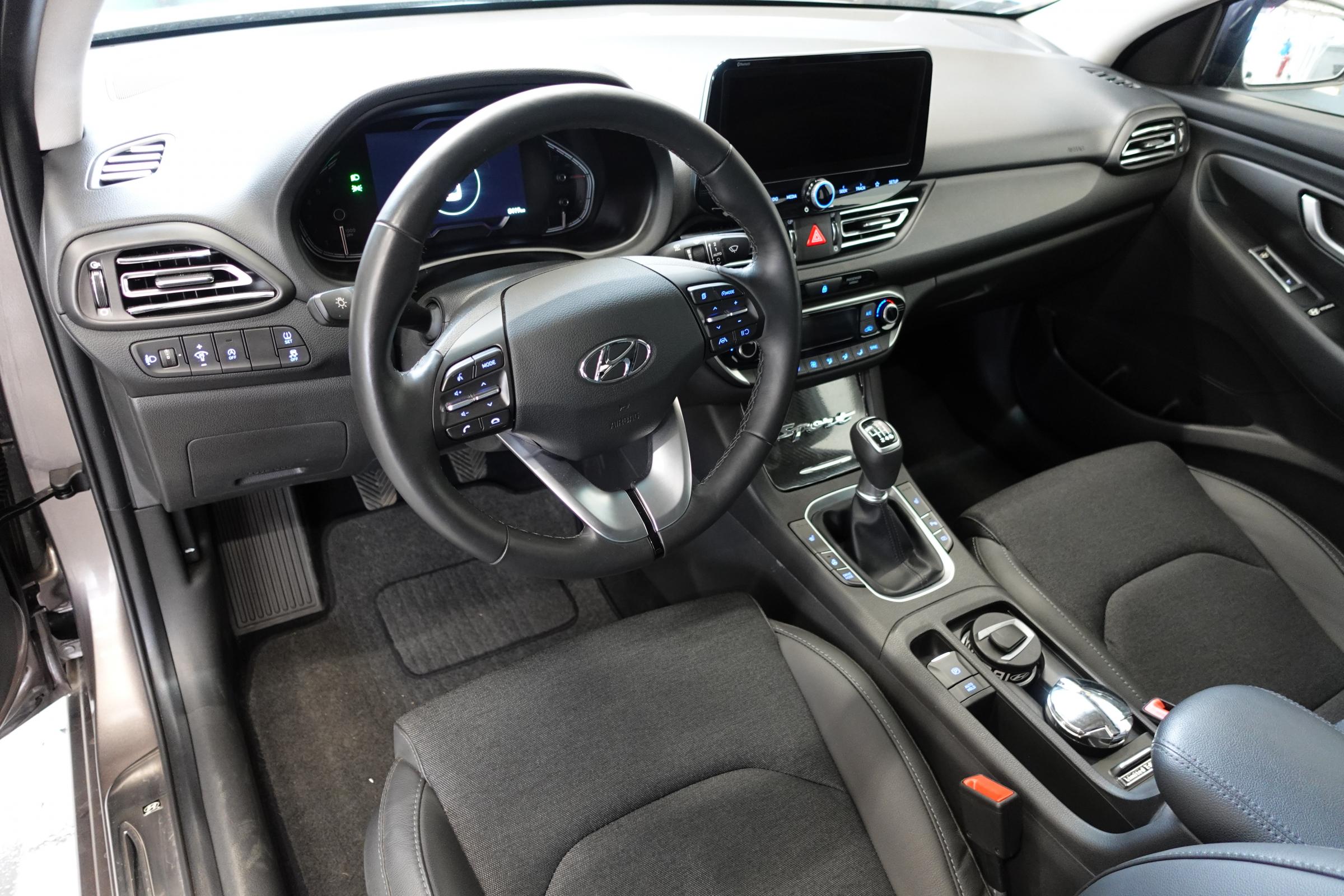 Hyundai i30, 2021 - pohled č. 22