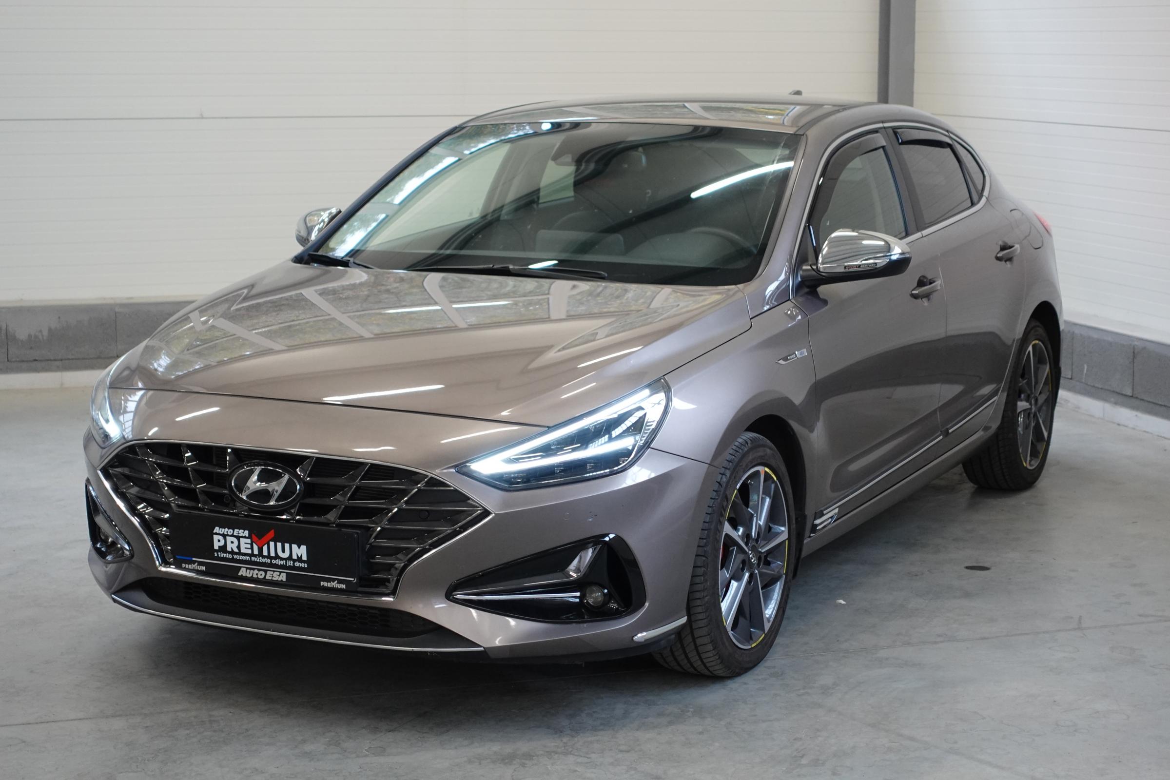 Hyundai i30, 2021 - pohled č. 3