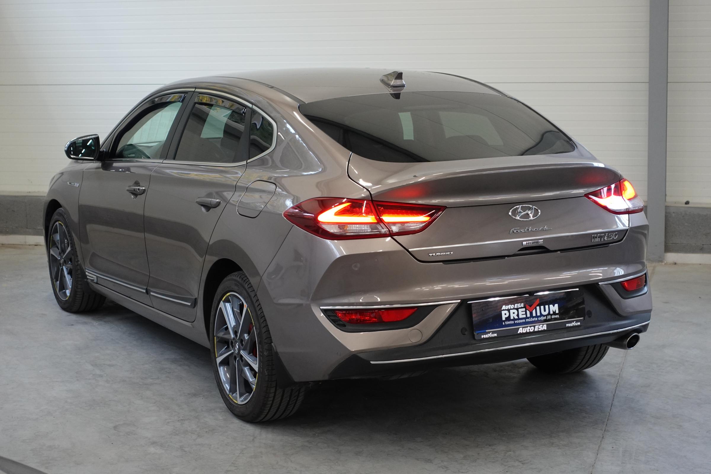 Hyundai i30, 2021 - pohled č. 4