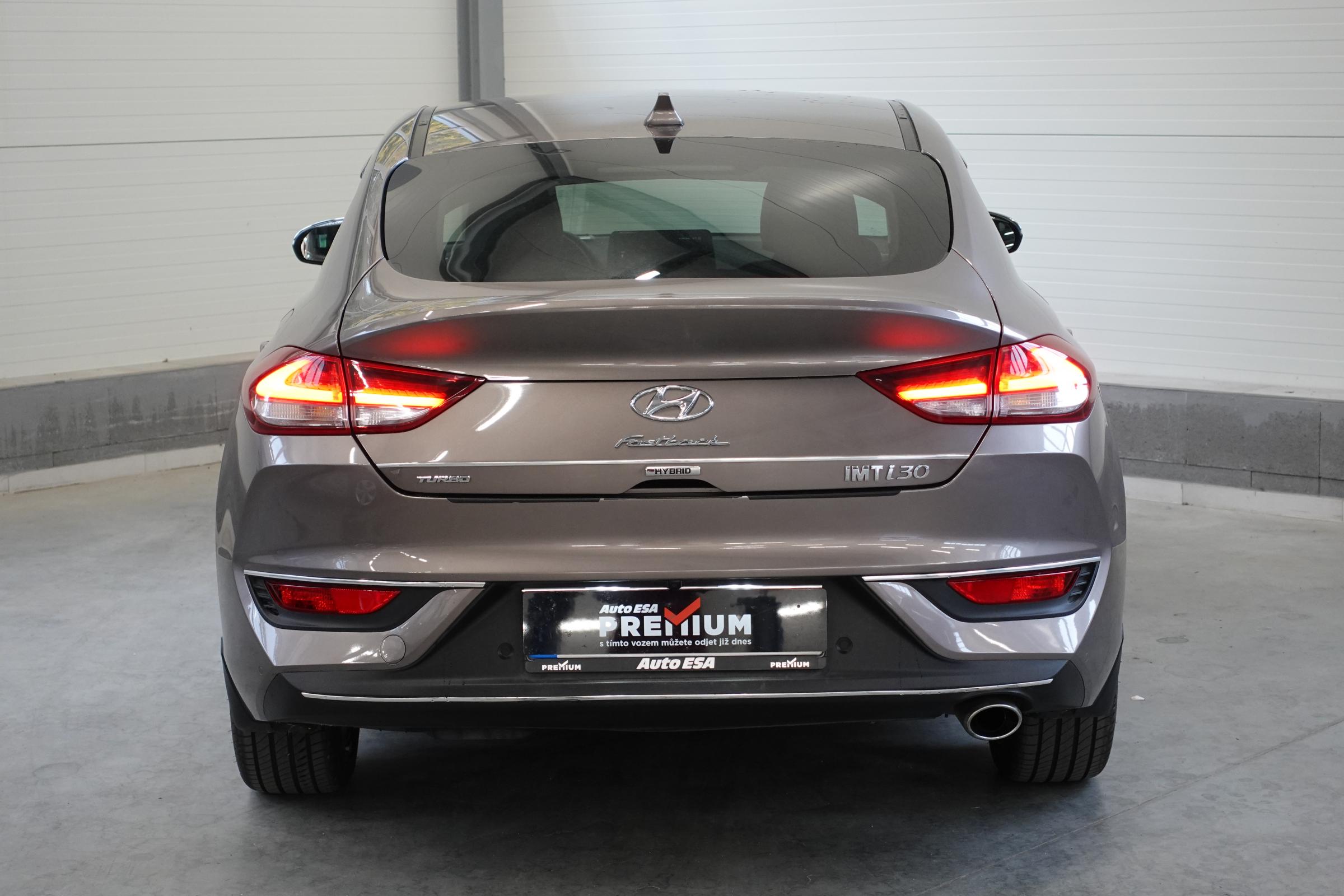 Hyundai i30, 2021 - pohled č. 5