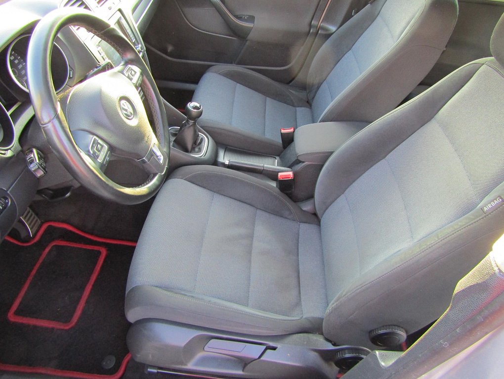 Volkswagen Golf 1.4TSI 