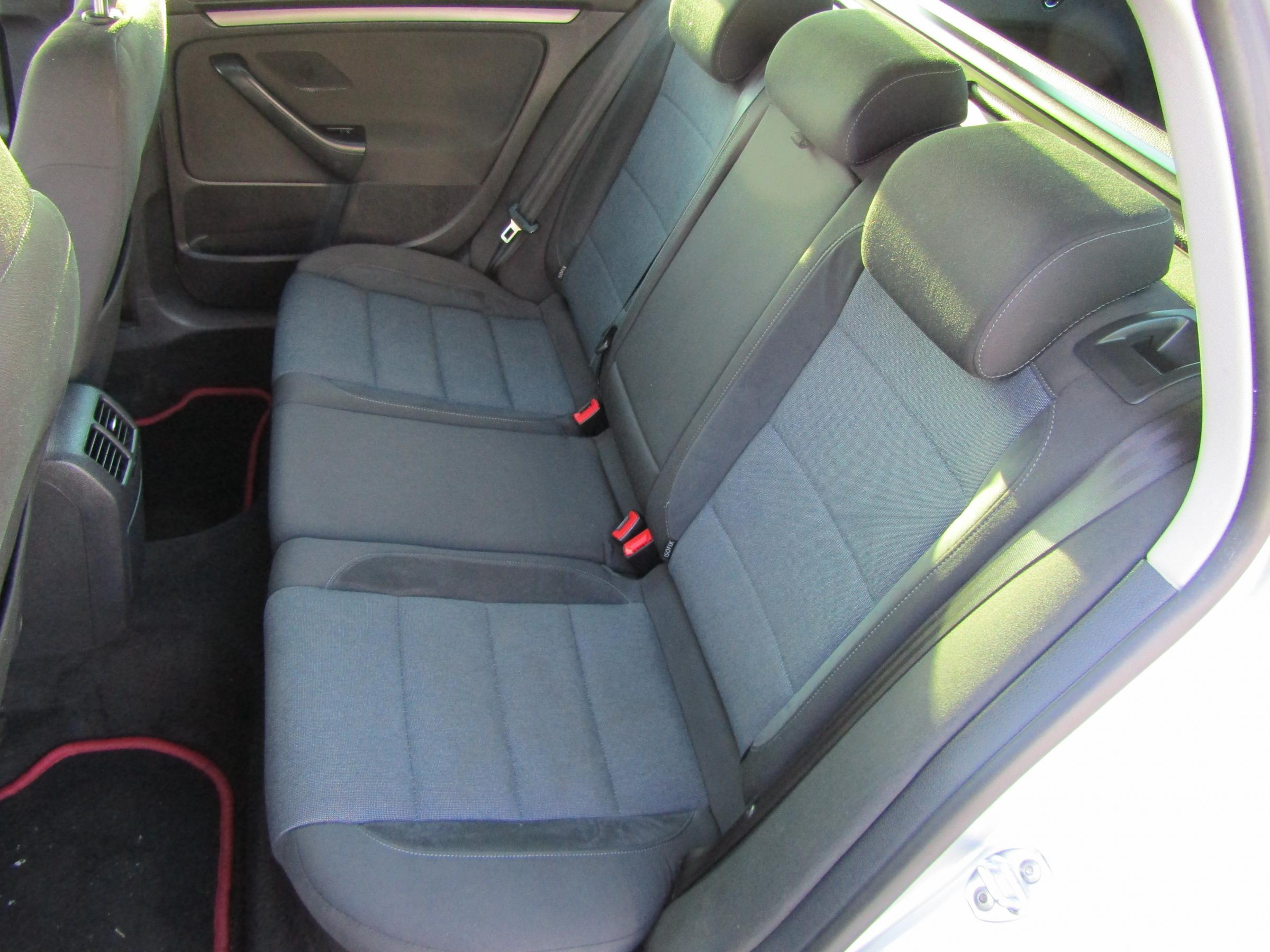 Volkswagen Golf, 2011 - pohled č. 10