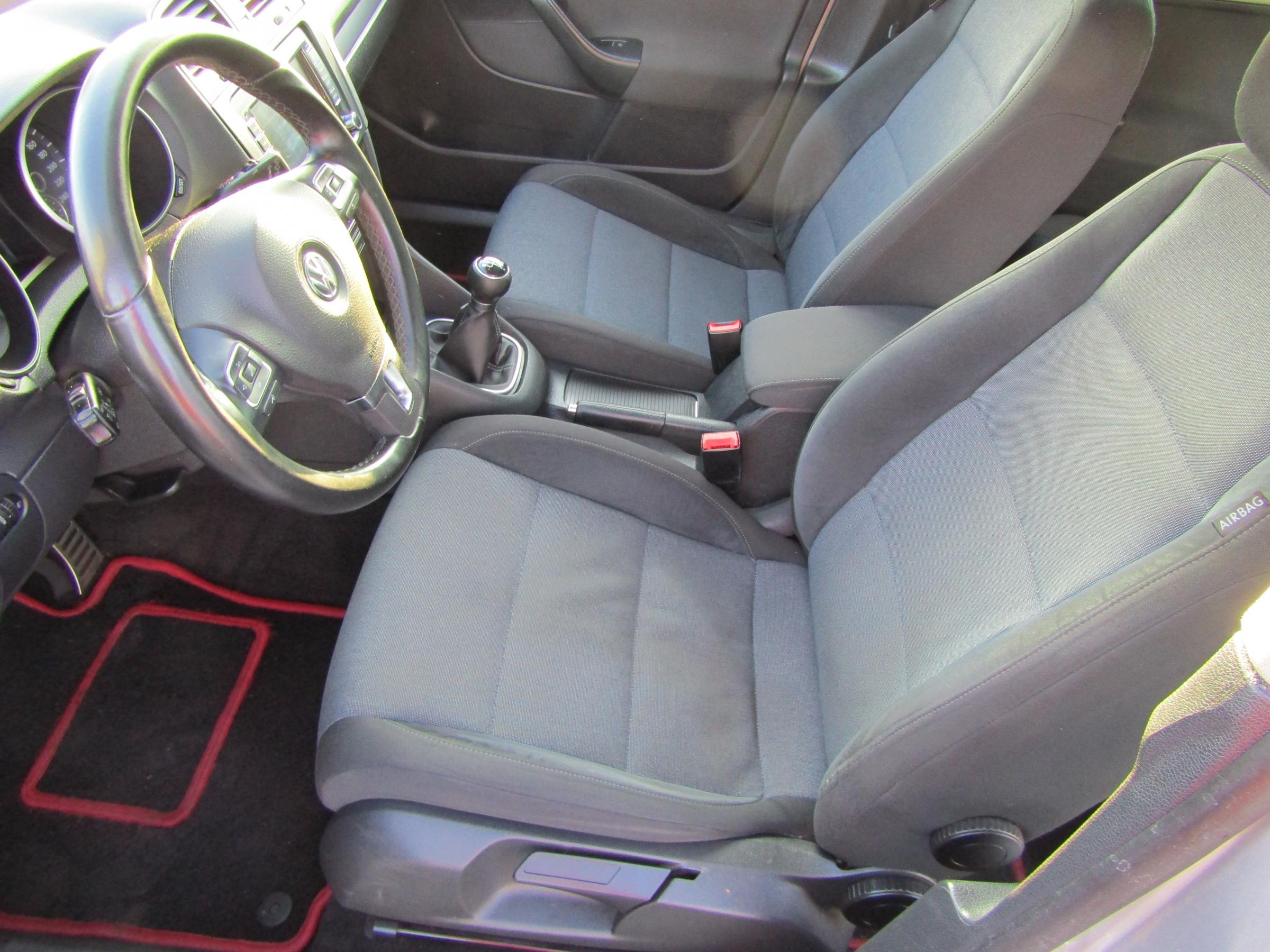 Volkswagen Golf, 2011 - pohled č. 9