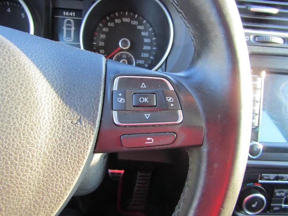 Volkswagen Golf 1.4TSI 