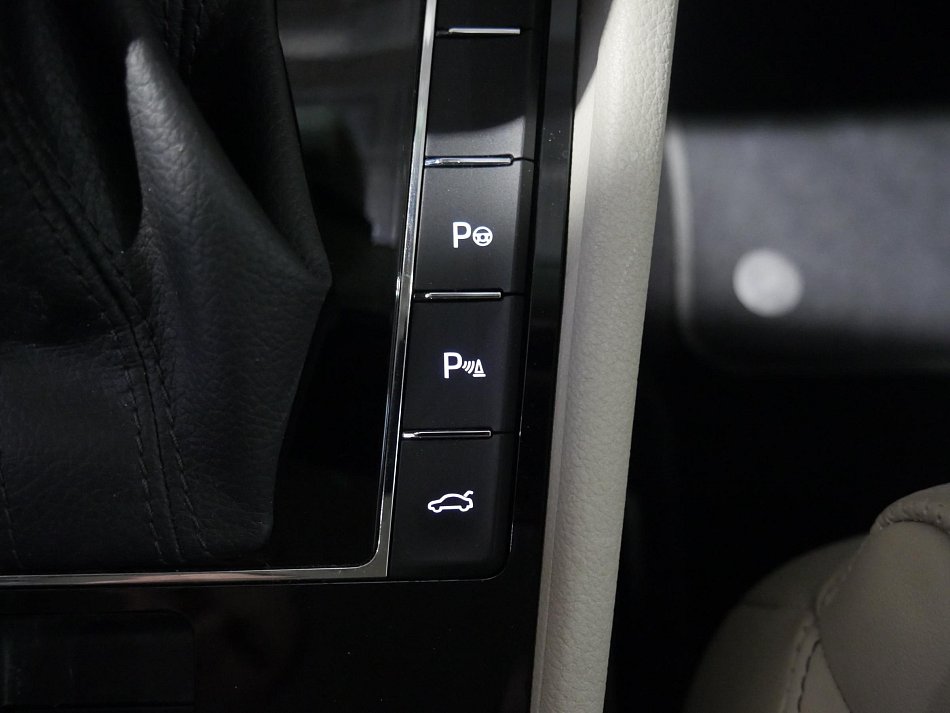 Škoda Superb III 2.0 TDi 