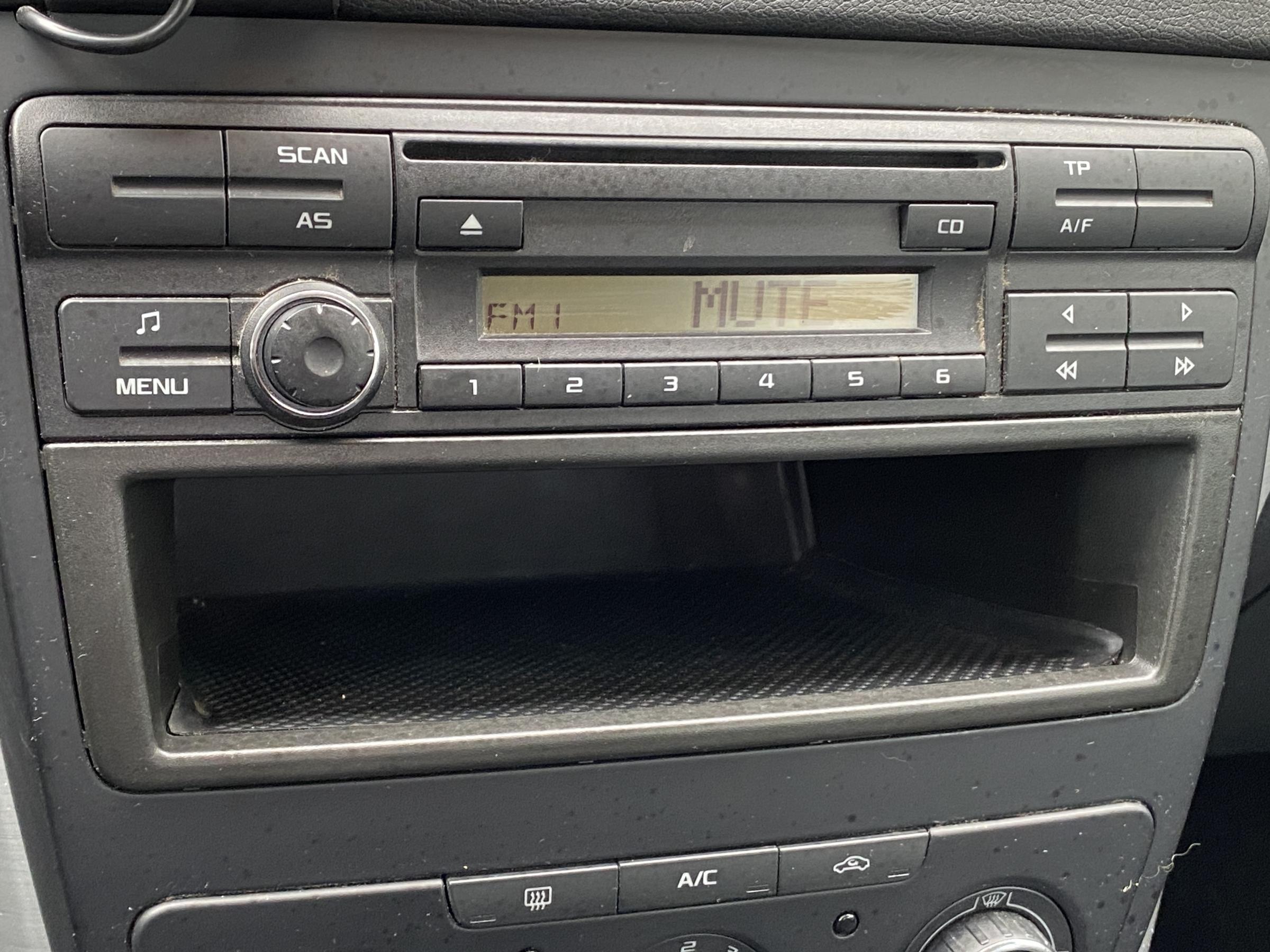 Škoda Yeti, 2015 - pohled č. 14