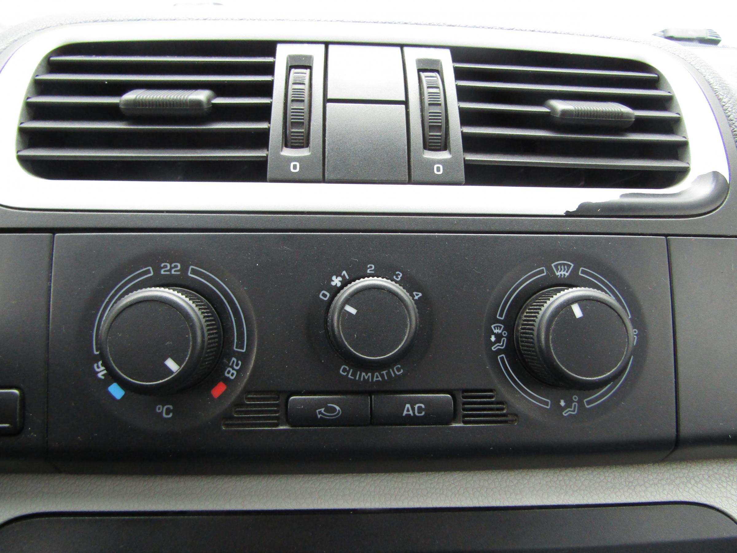Škoda Roomster, 2007 - pohled č. 16