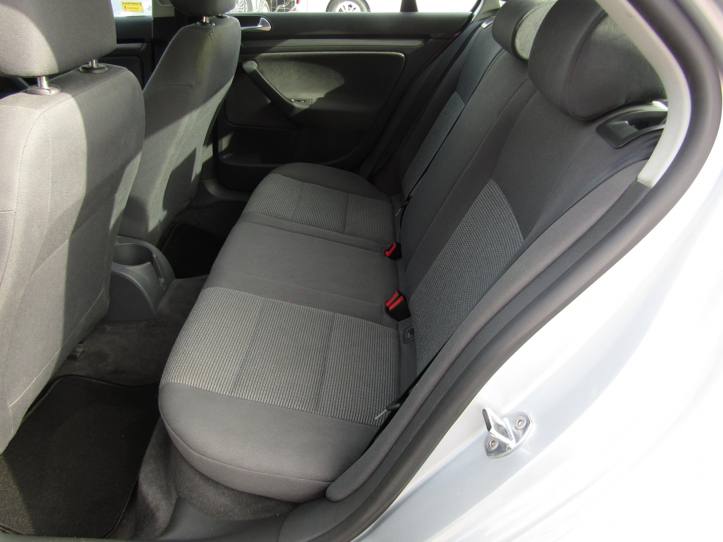 Volkswagen Jetta, 2005 - pohled č. 10