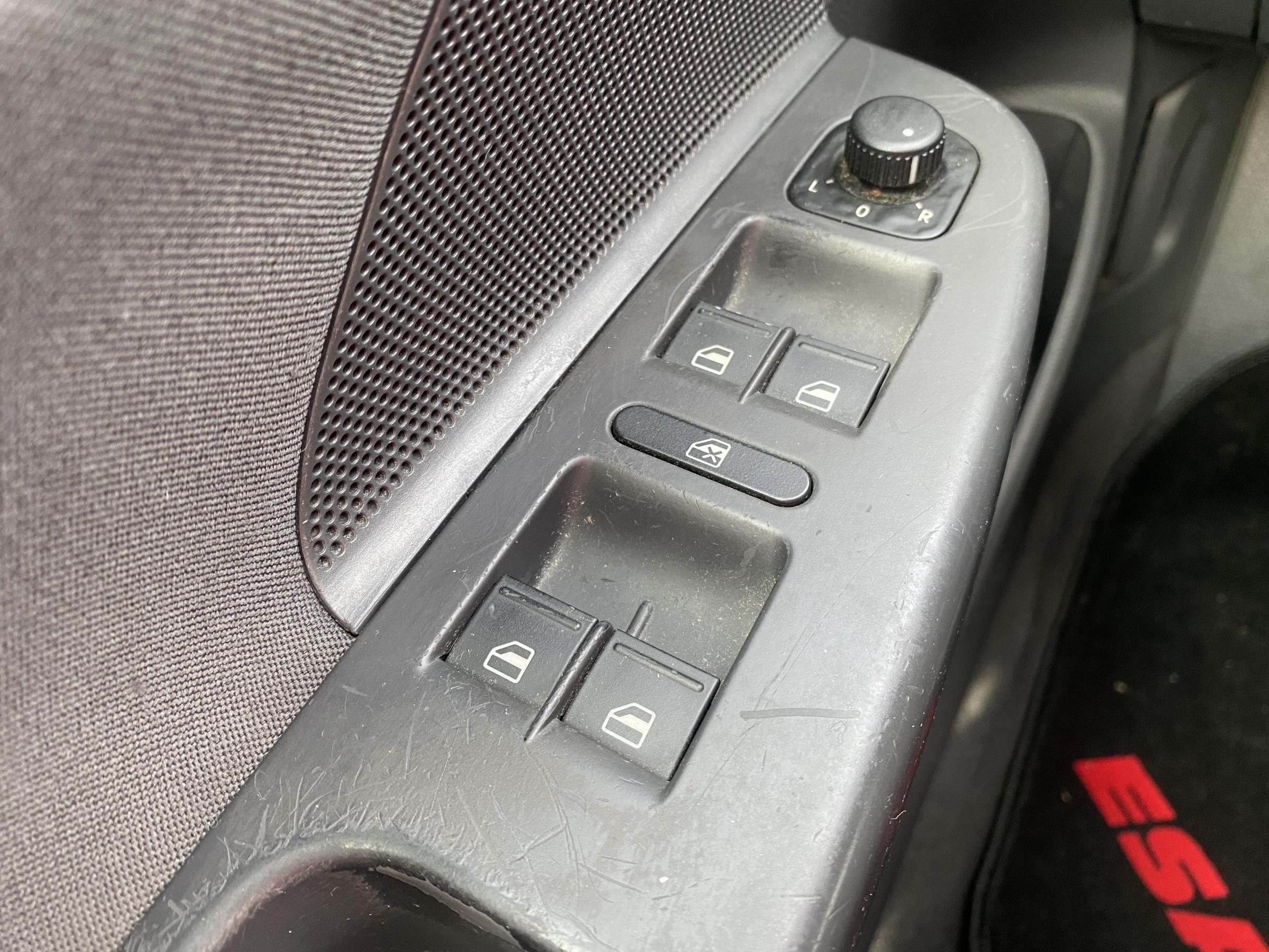 Volkswagen Jetta, 2005 - pohled č. 11