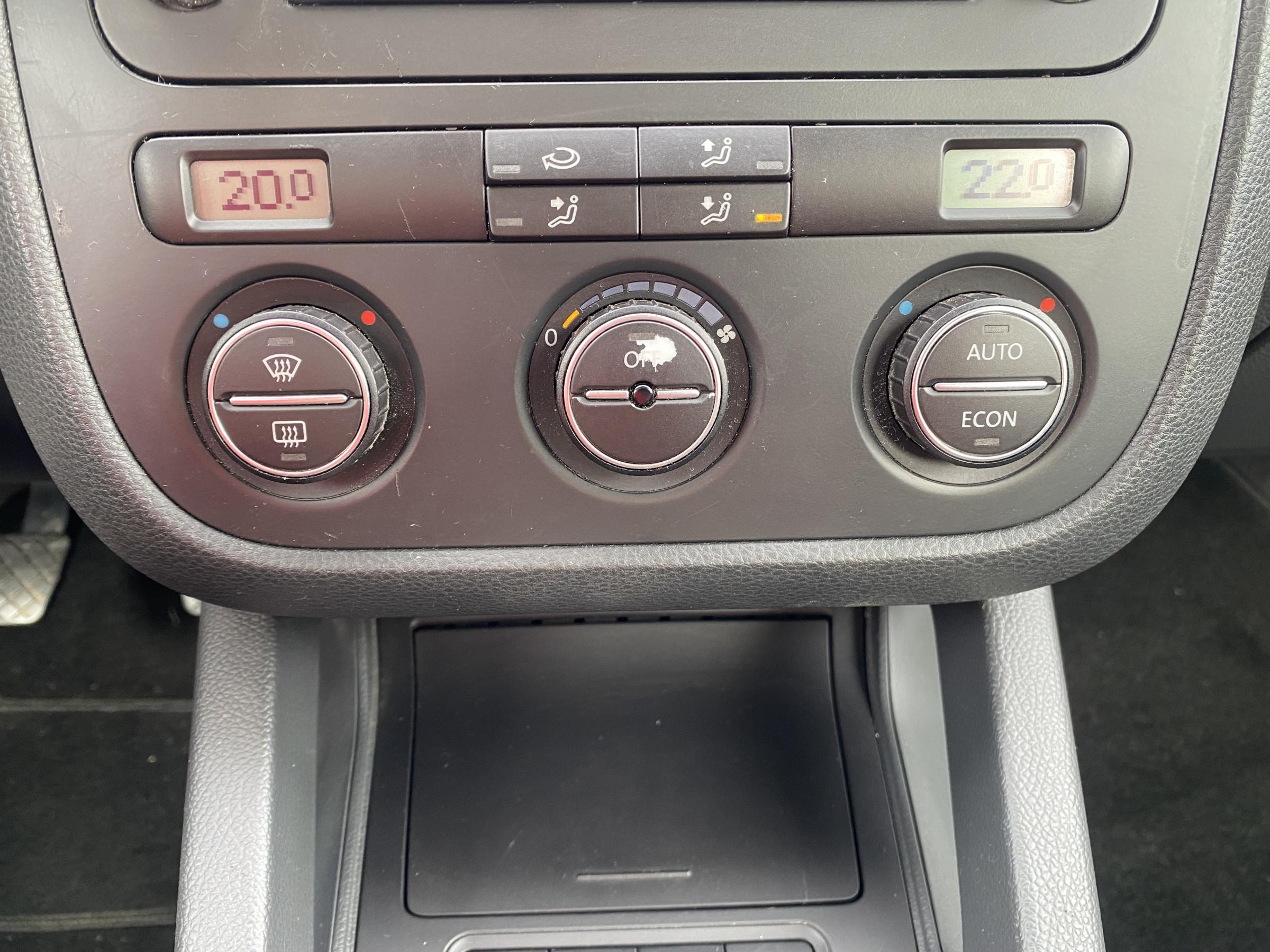 Volkswagen Jetta, 2005 - pohled č. 13