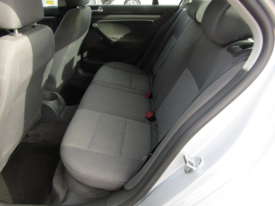 Volkswagen Jetta 1.9TDi 