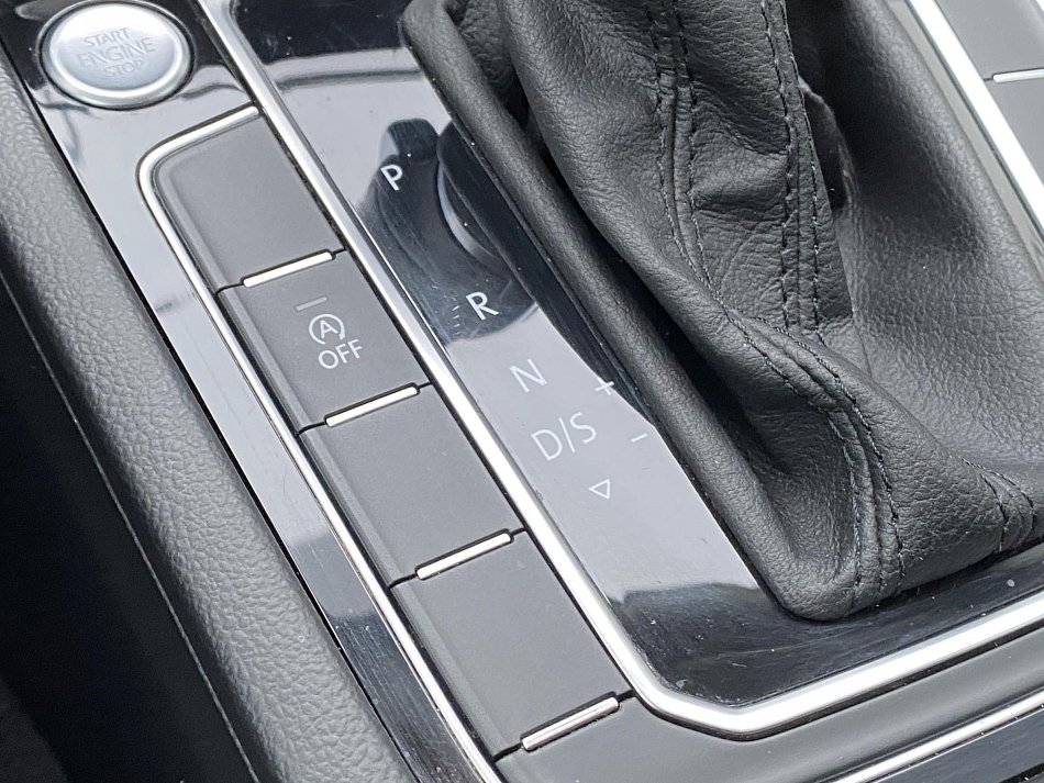 Volkswagen Passat 2.0 TDi Highline 4MOTION