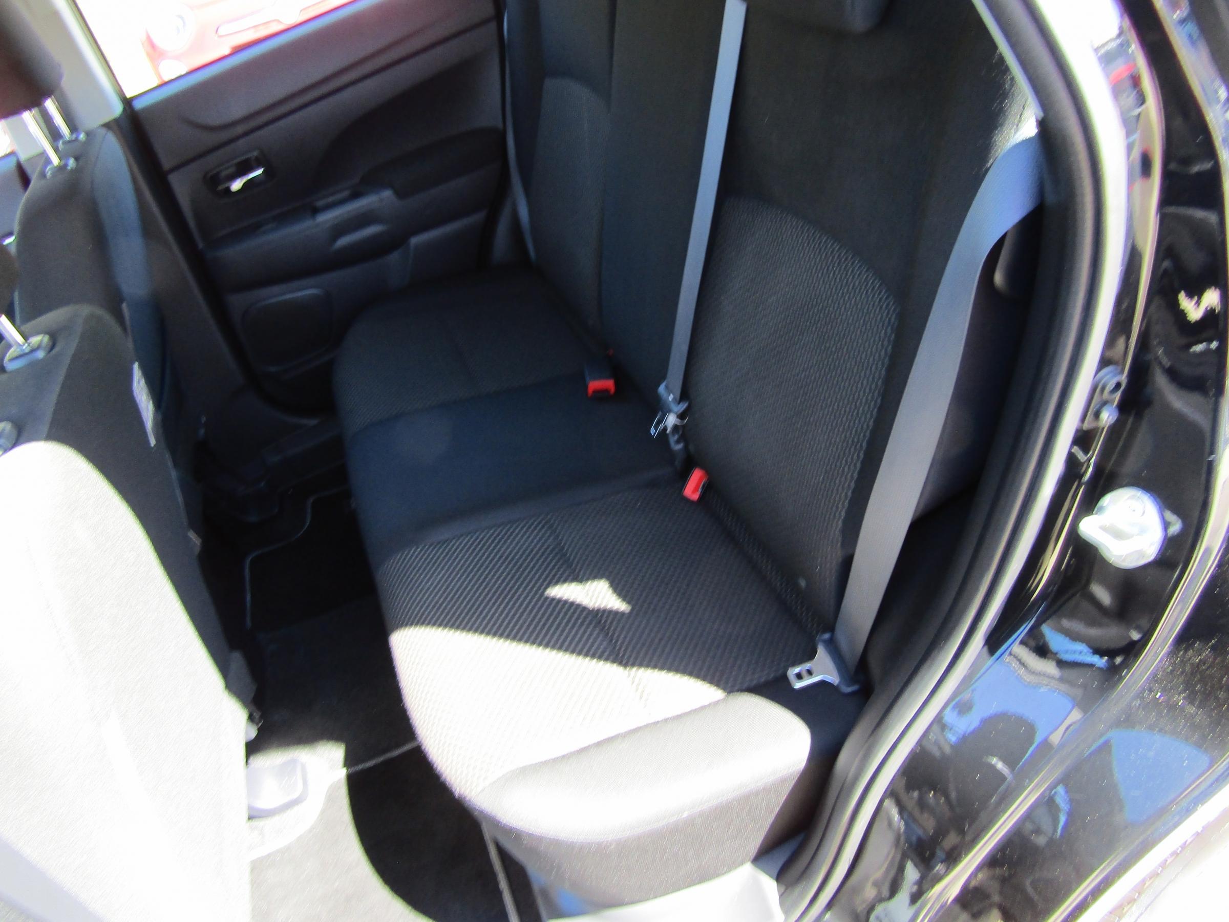 Mitsubishi ASX, 2017 - pohled č. 10