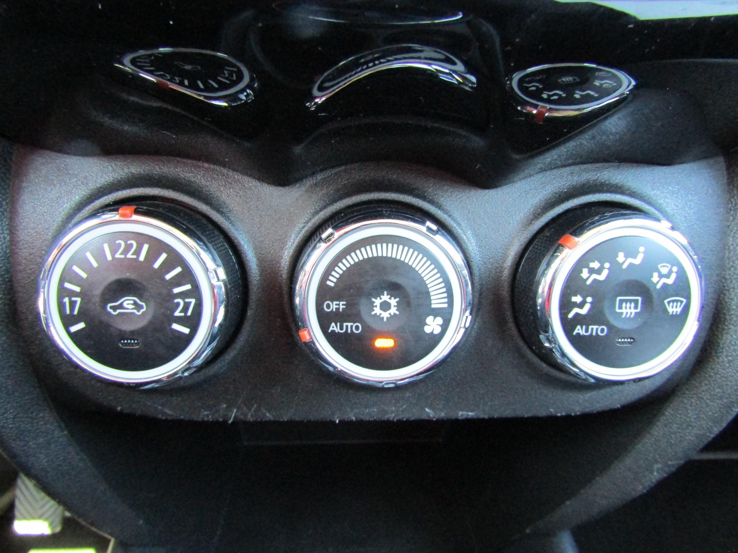 Mitsubishi ASX, 2017 - pohled č. 14