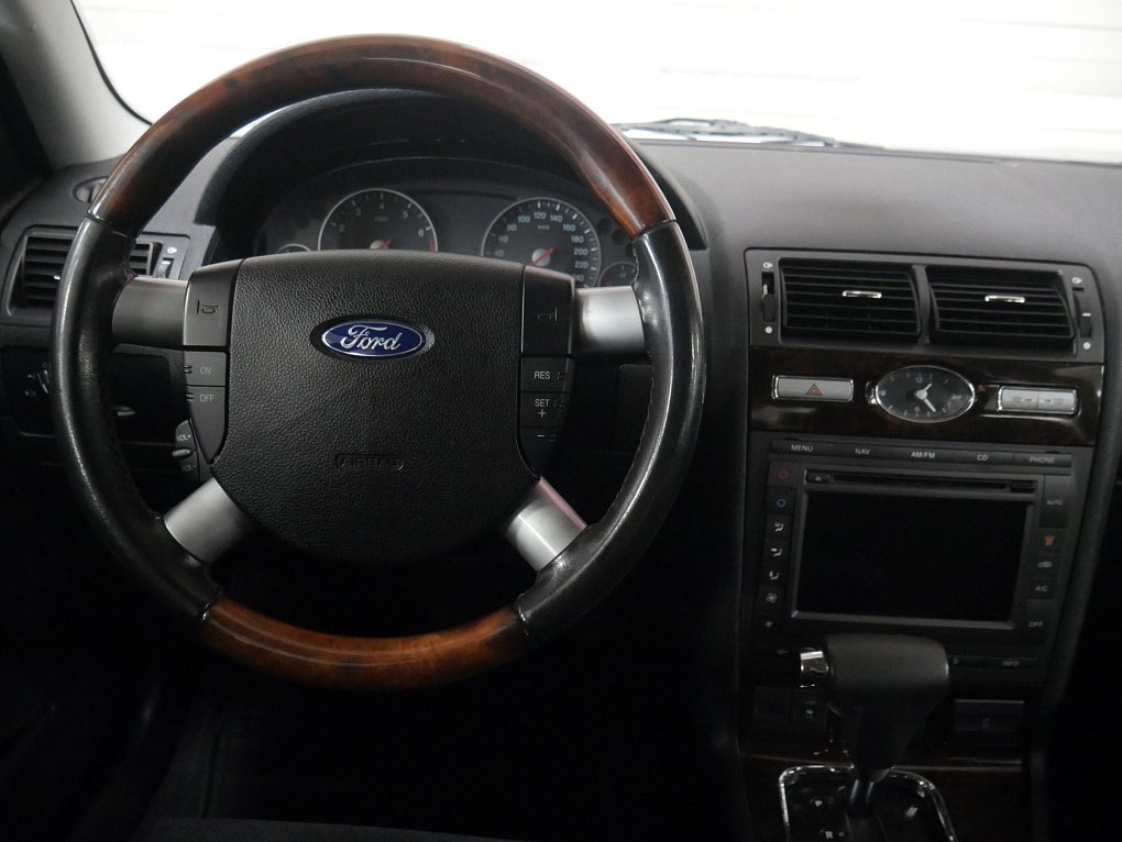 Ford Mondeo 2.0i 