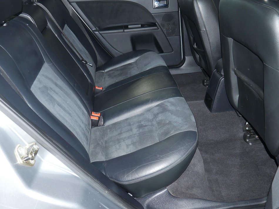 Ford Mondeo 2.0i 
