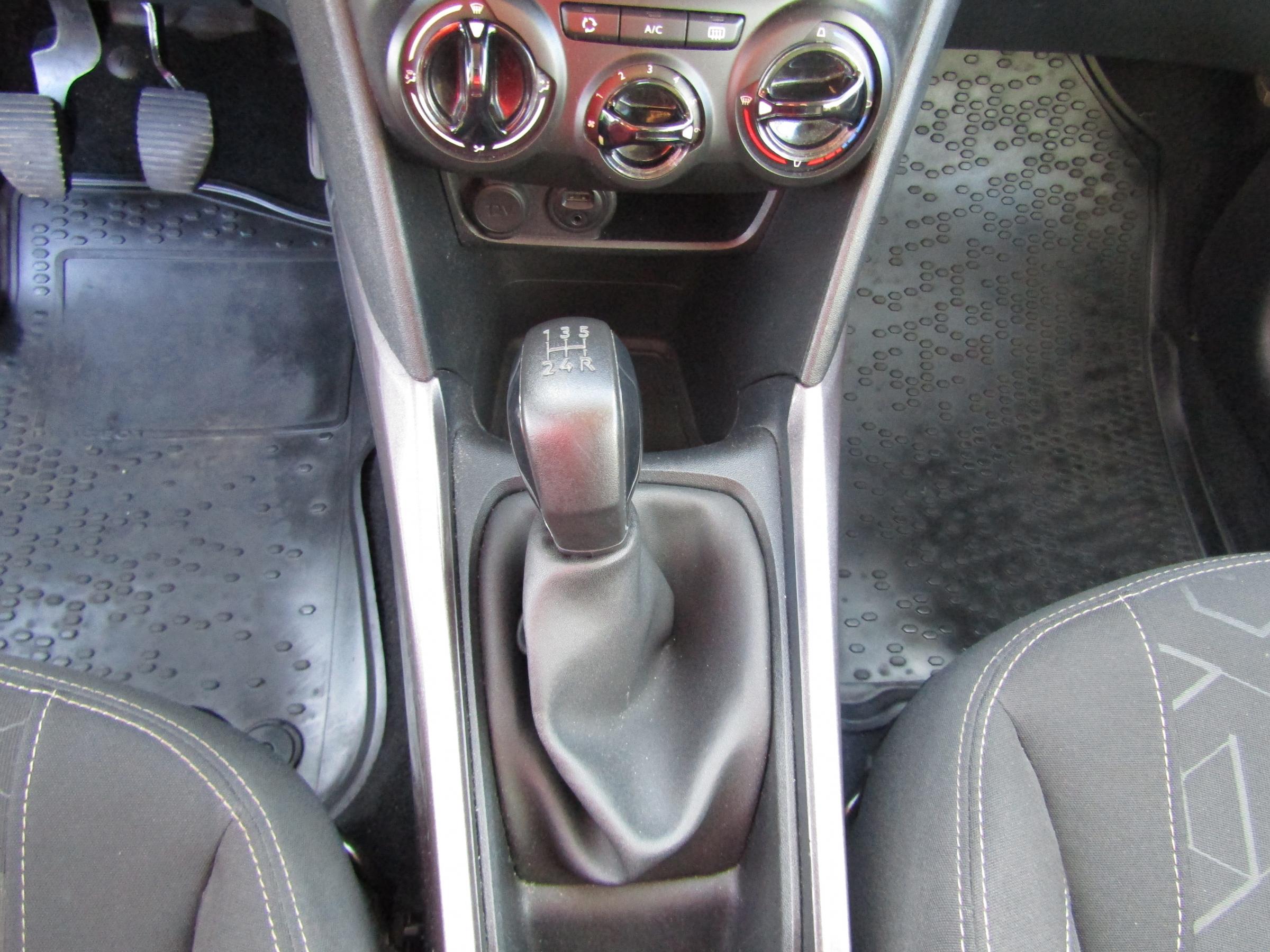 Peugeot 2008, 2014 - pohled č. 18