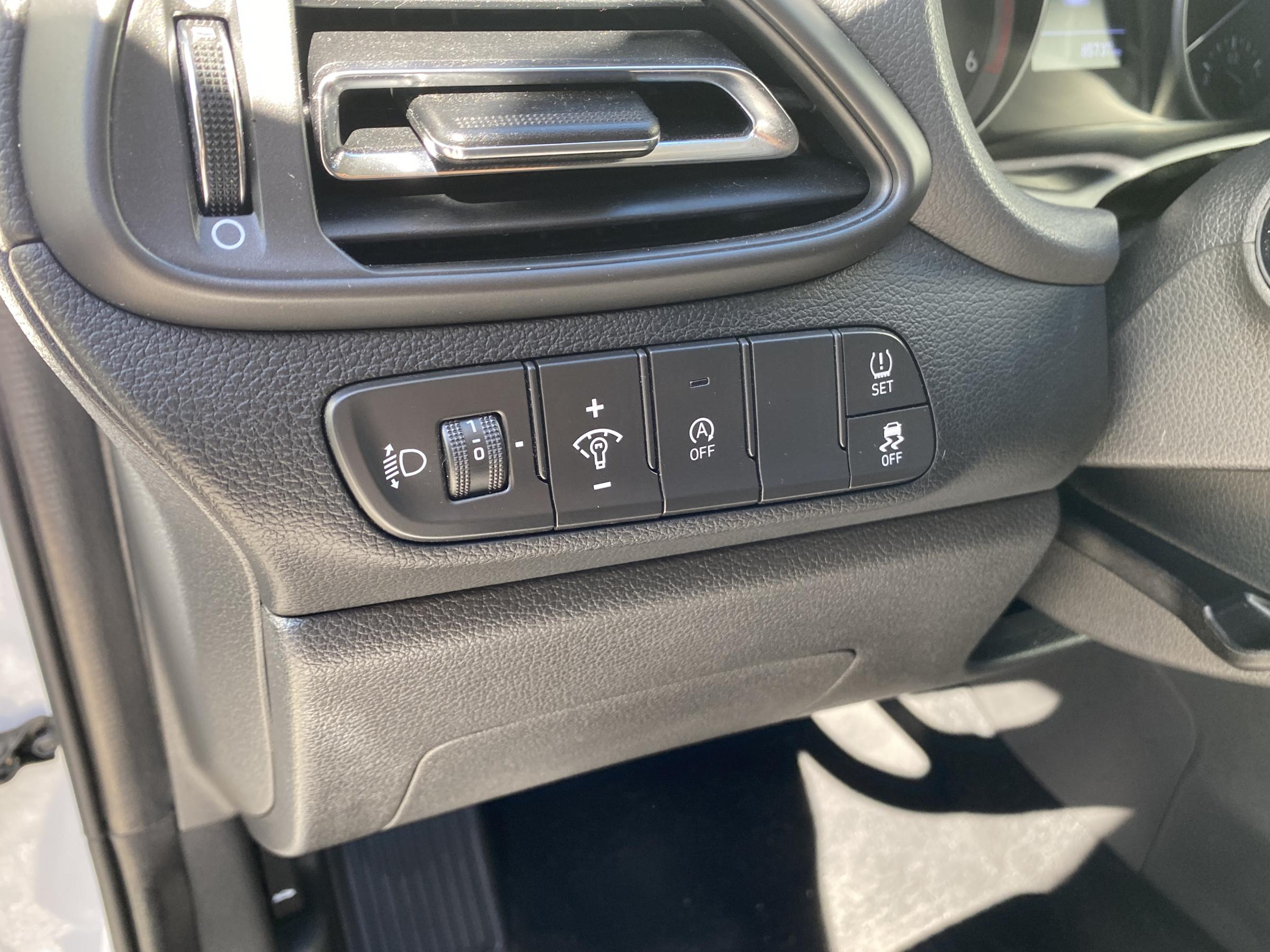 Hyundai i30, 2022 - pohled č. 15