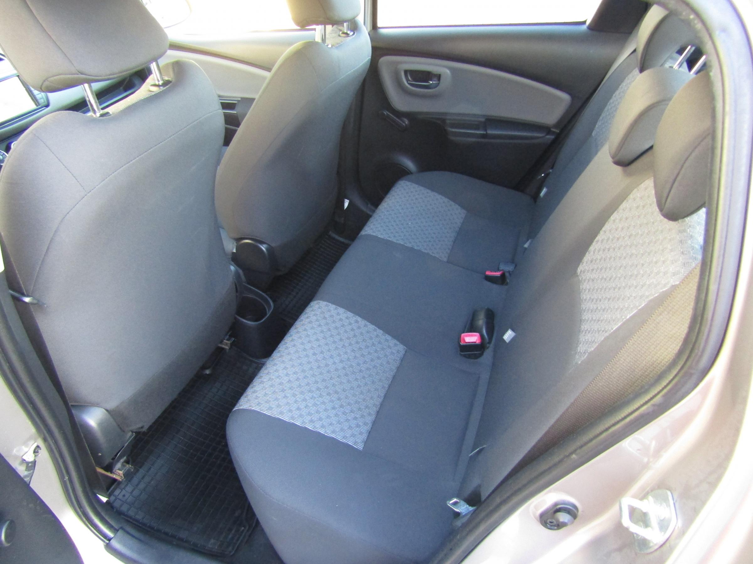 Toyota Yaris, 2014 - pohled č. 10