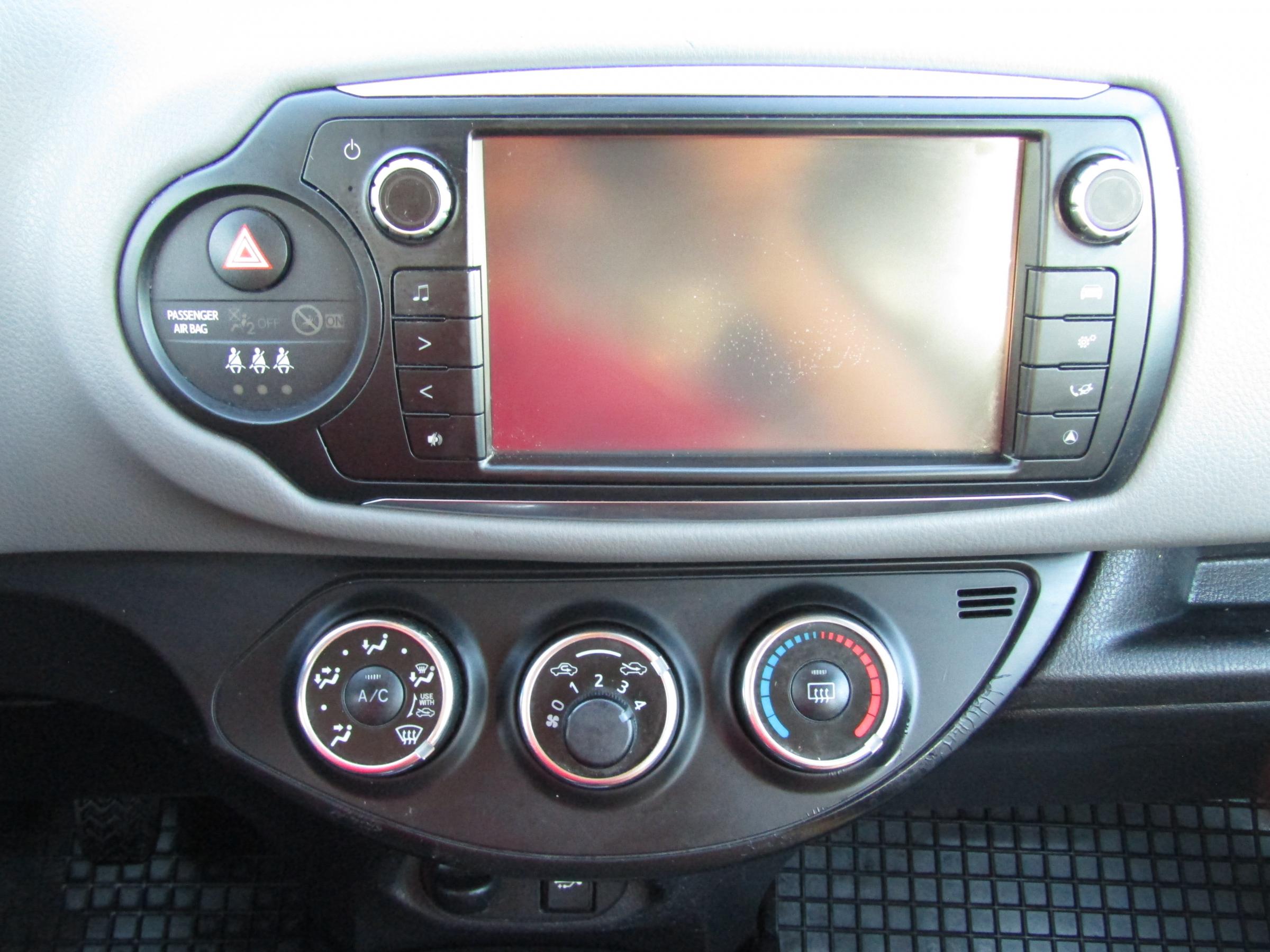 Toyota Yaris, 2014 - pohled č. 15