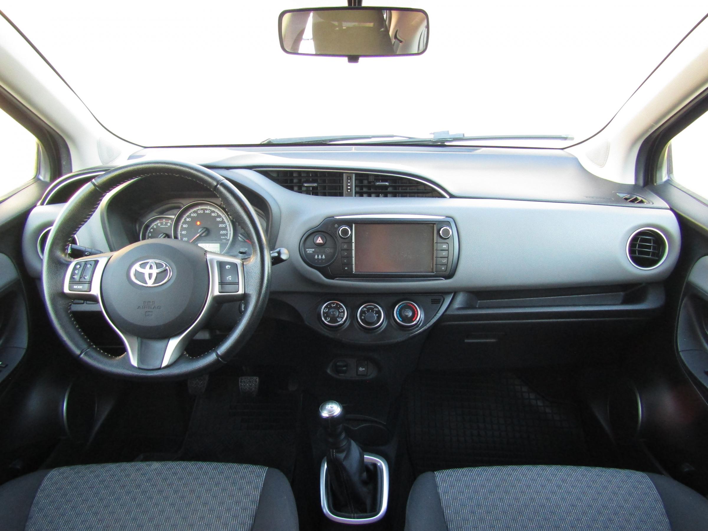 Toyota Yaris, 2014 - pohled č. 8