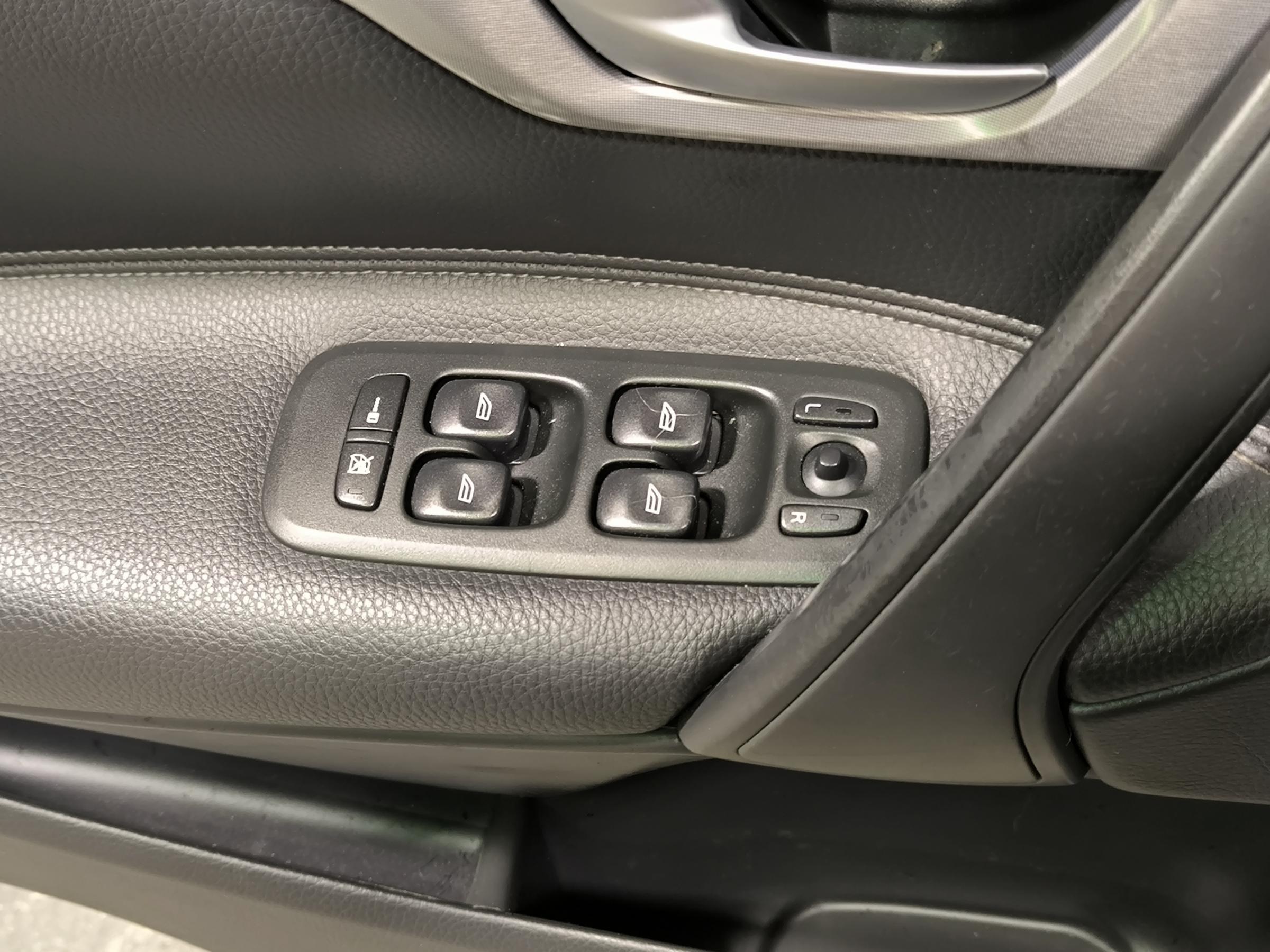 Volvo V70, 2006 - pohled č. 17