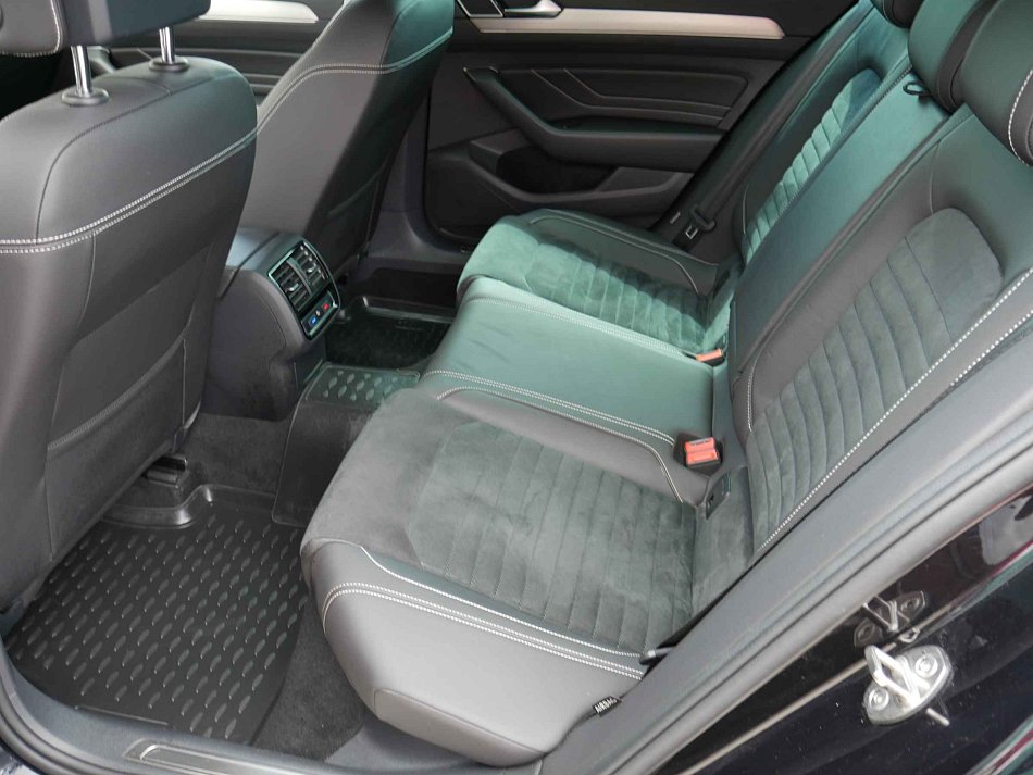 Volkswagen Passat 2.0TDi Elegance