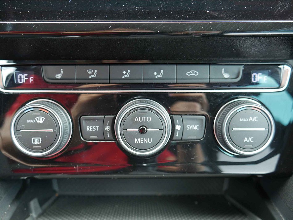 Volkswagen Passat 2.0TDi Elegance