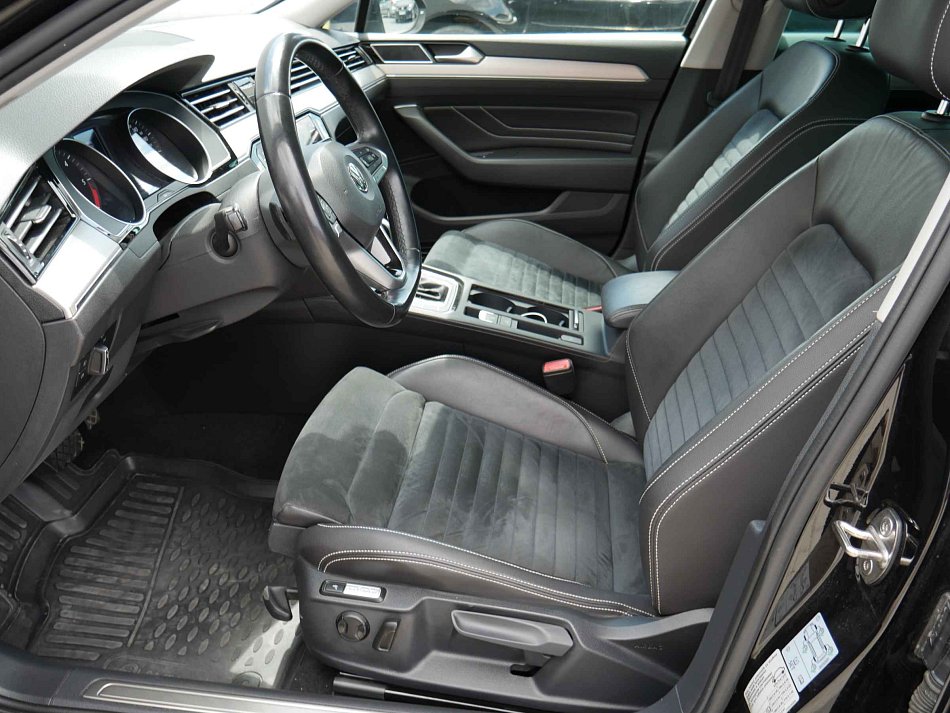 Volkswagen Passat 2.0TDi Elegance