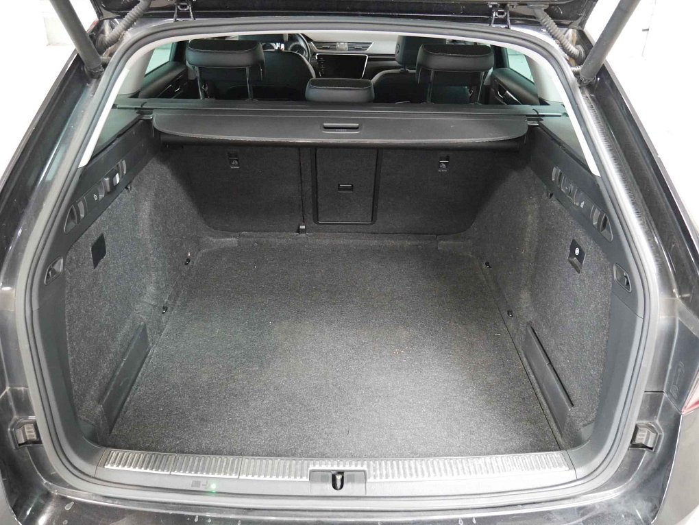 Škoda Superb III 2.0 TDi L&K