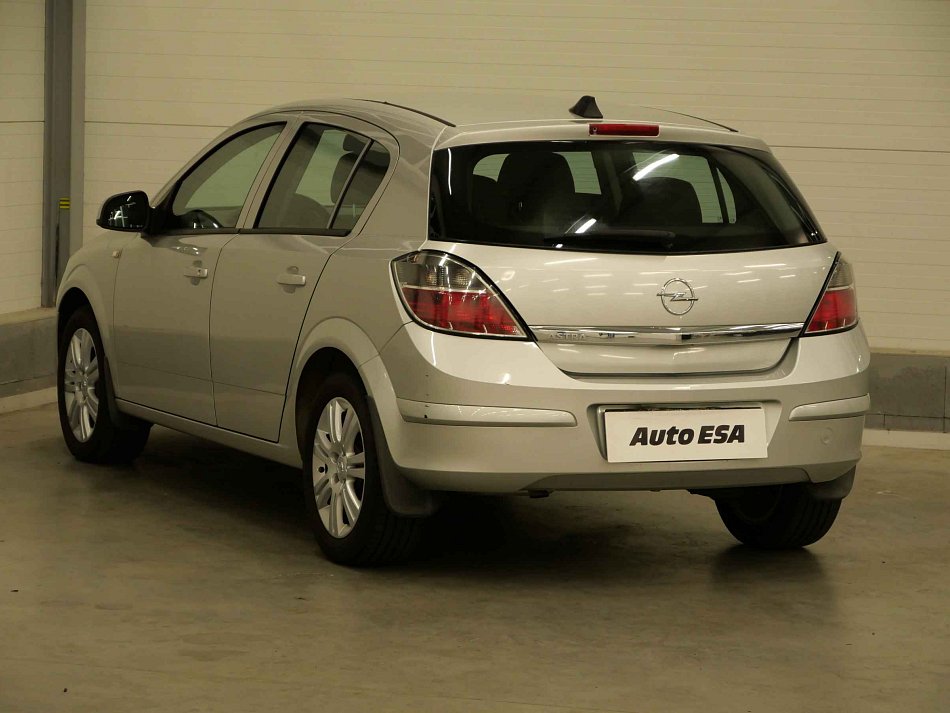Opel Astra 1.6i 