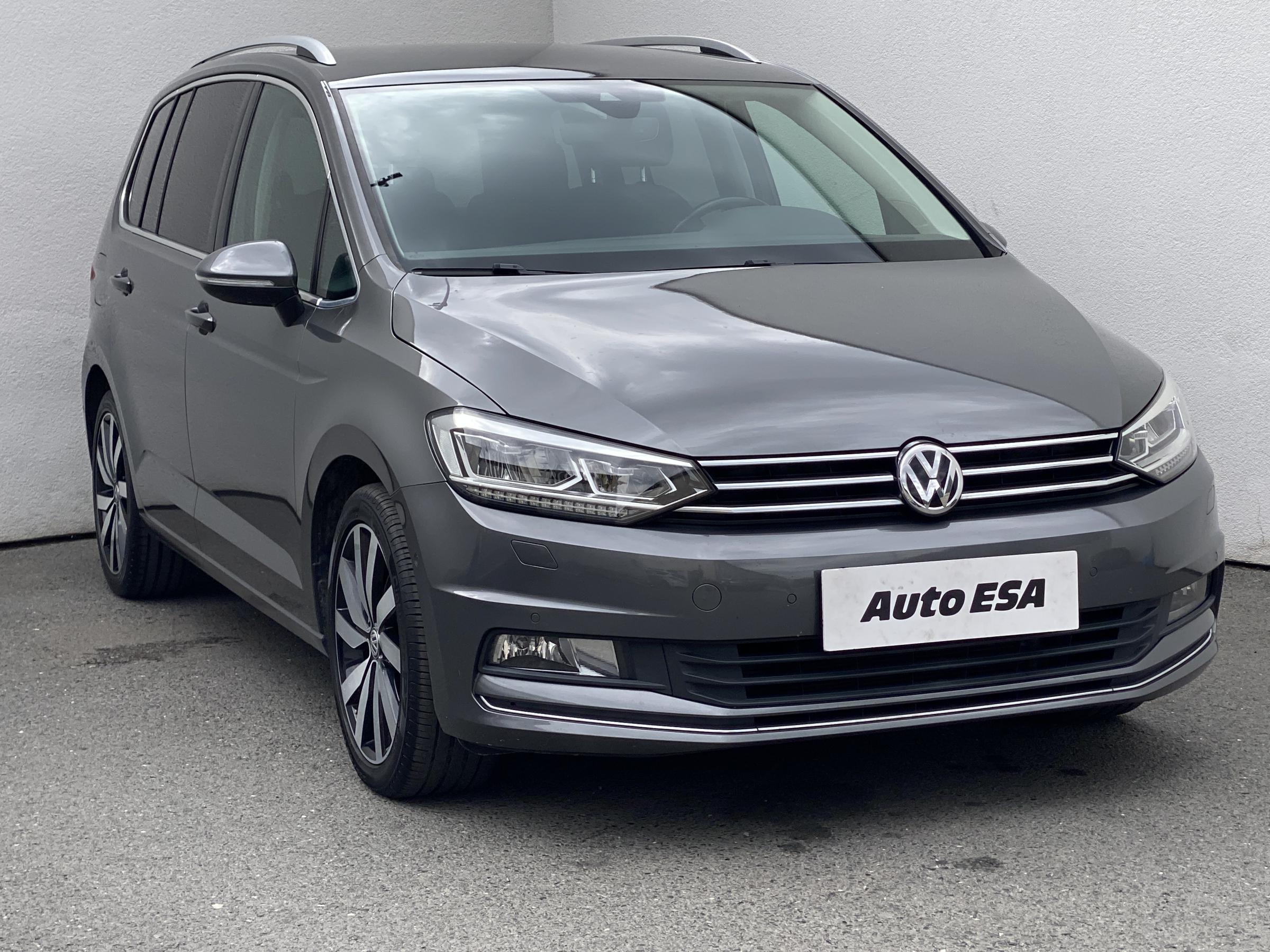 Volkswagen Touran, 2015 - celkový pohled