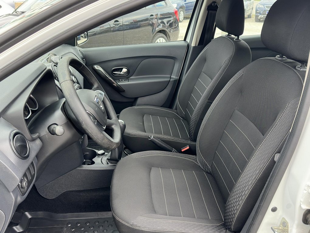 Dacia Sandero 1.0i 