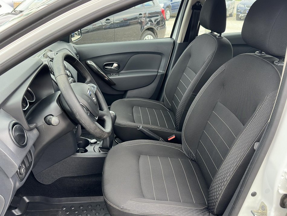 Dacia Sandero 1.0i 