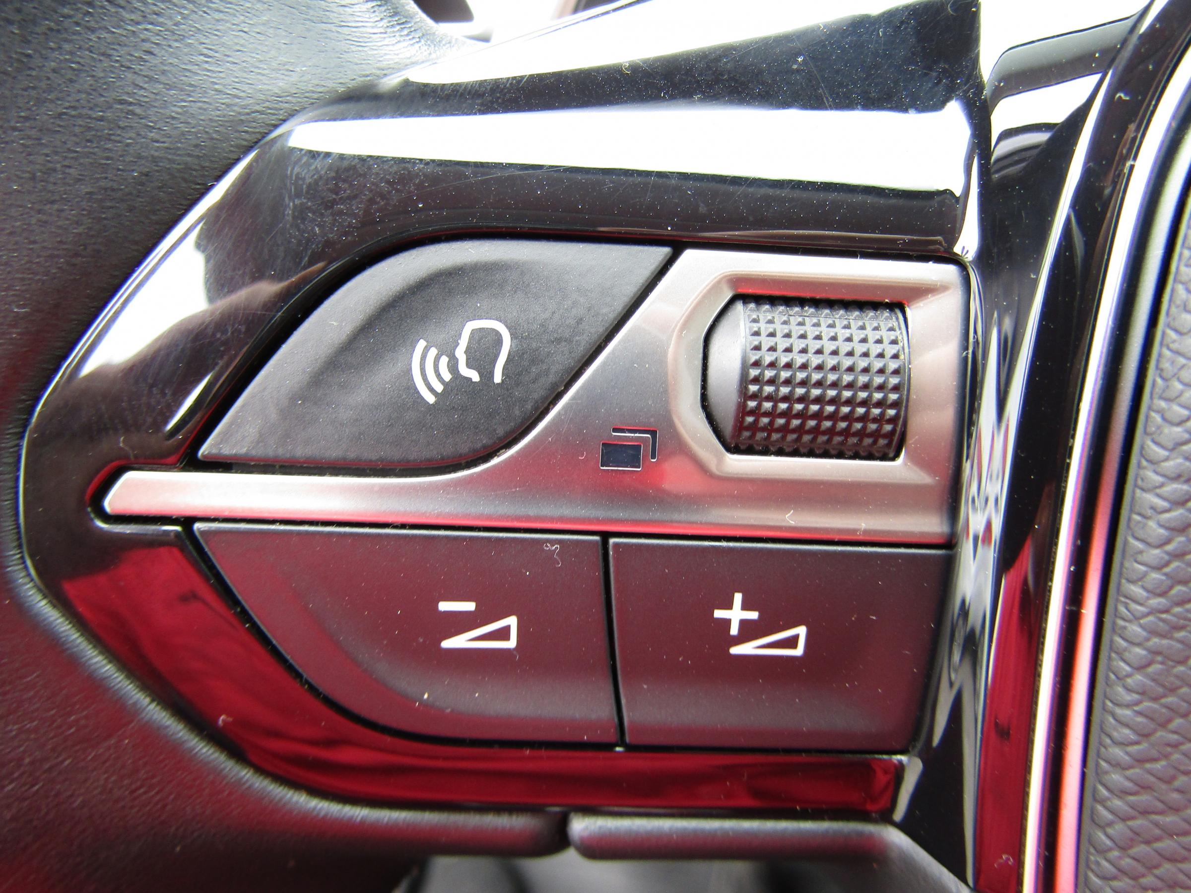 Peugeot 5008, 2021 - pohled č. 13