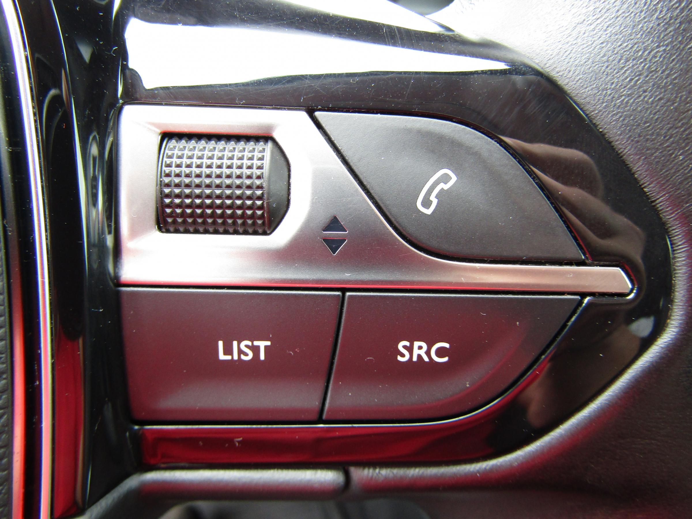 Peugeot 5008, 2021 - pohled č. 14