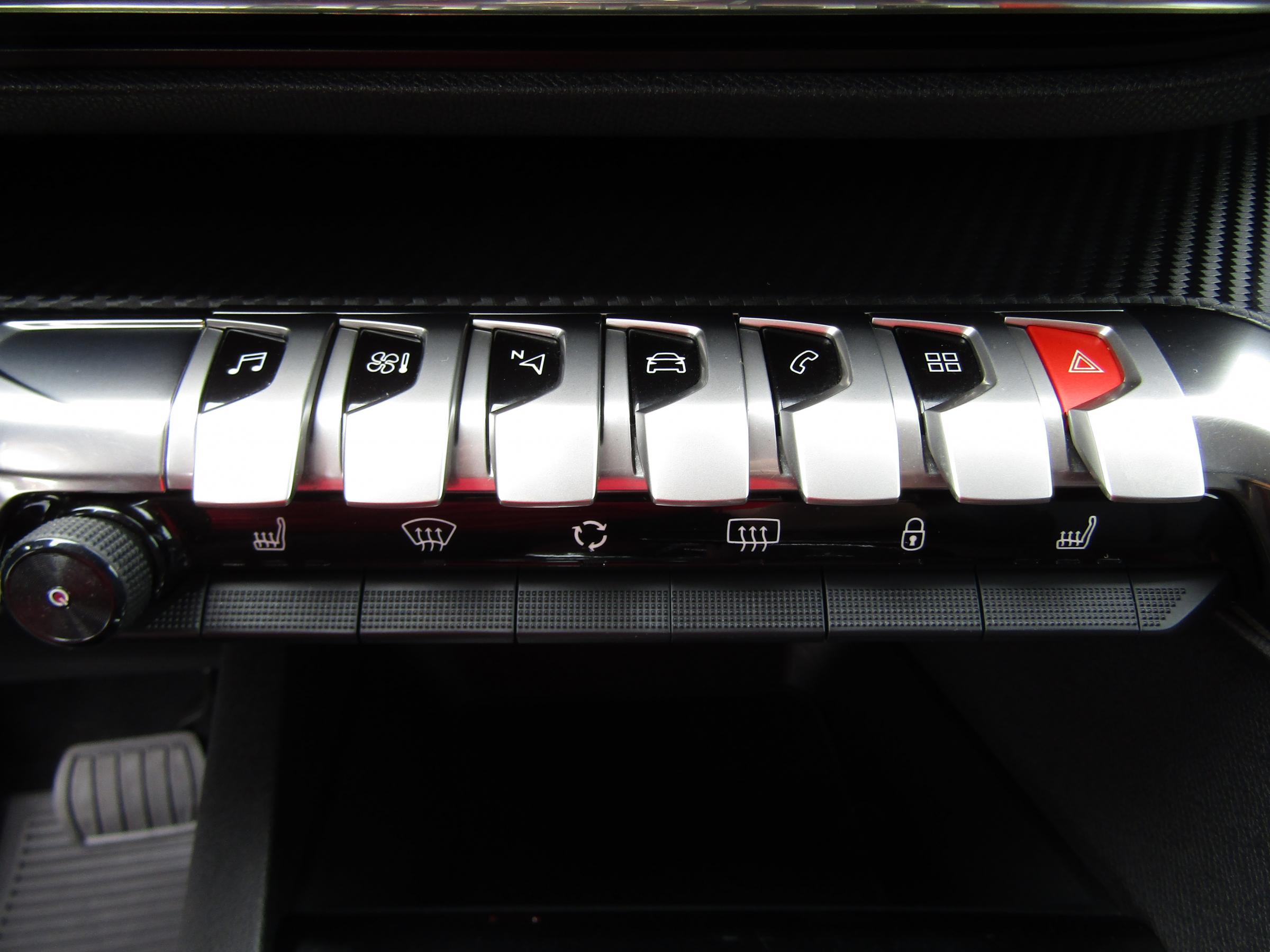 Peugeot 5008, 2021 - pohled č. 16