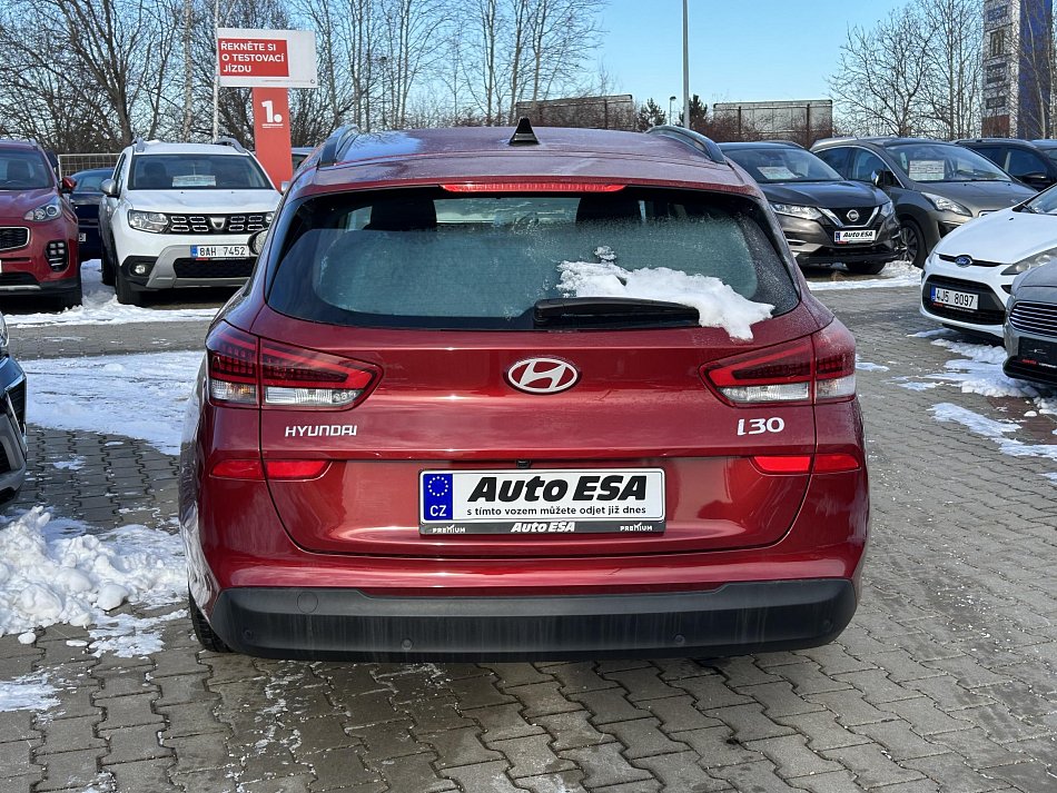 Hyundai I30 1.5 DPi Smart SW