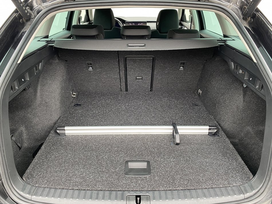 Škoda Octavia IV 2.0 TSi Style 4X4