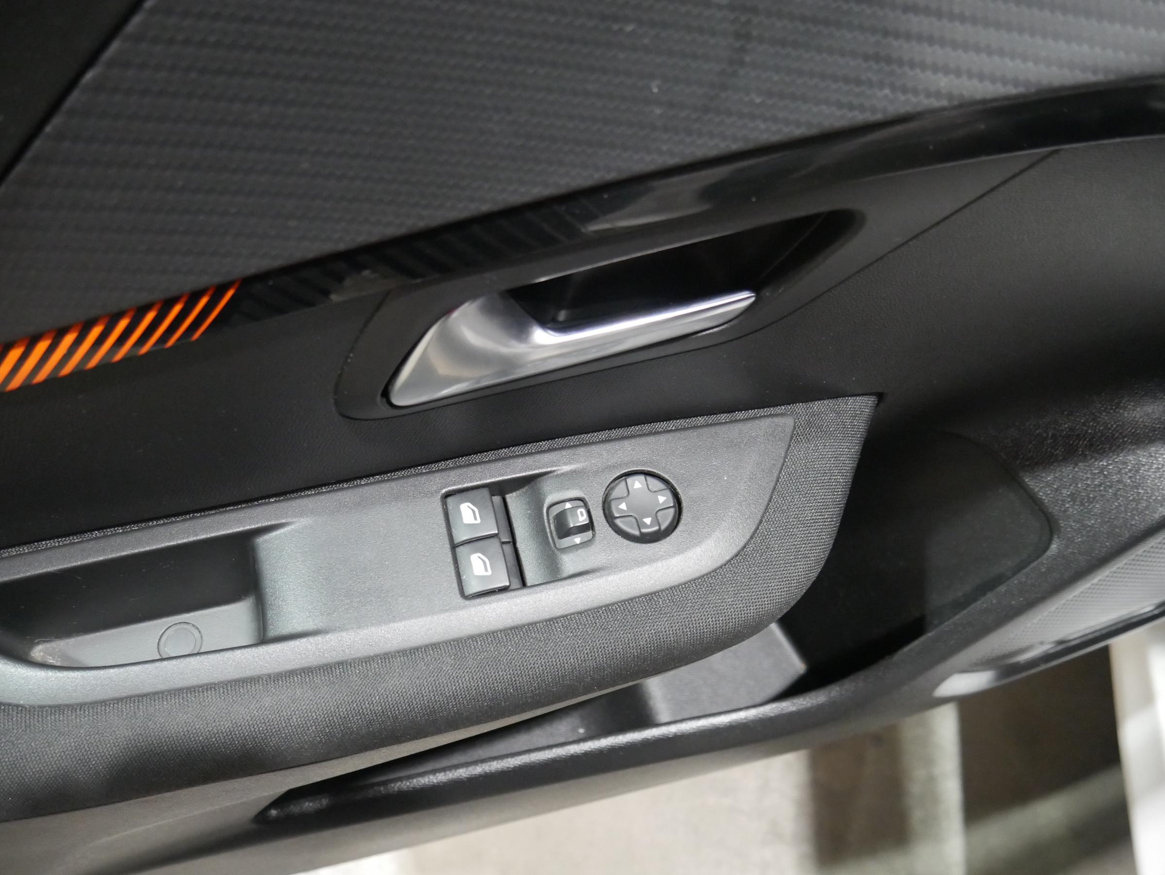 Peugeot 208, 2020 - pohled č. 11