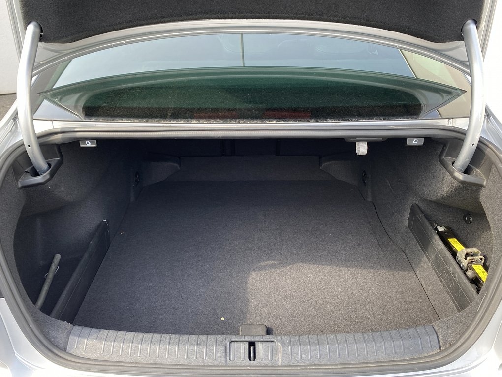 Volkswagen Passat 2.0 TDi Highline