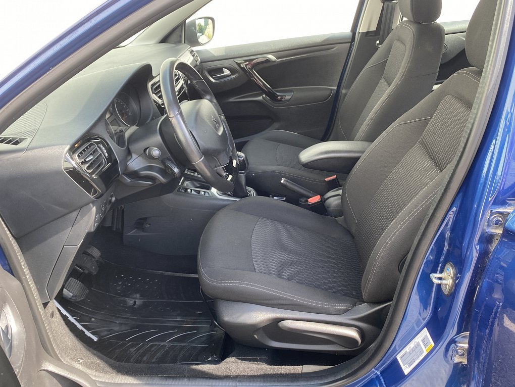 Peugeot 301 1.6 VTi Active