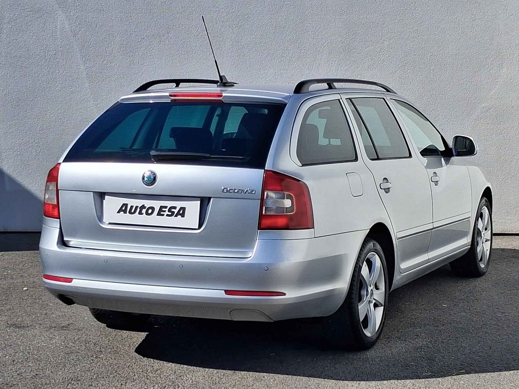 Škoda Octavia II 1.6 TDi Elegance