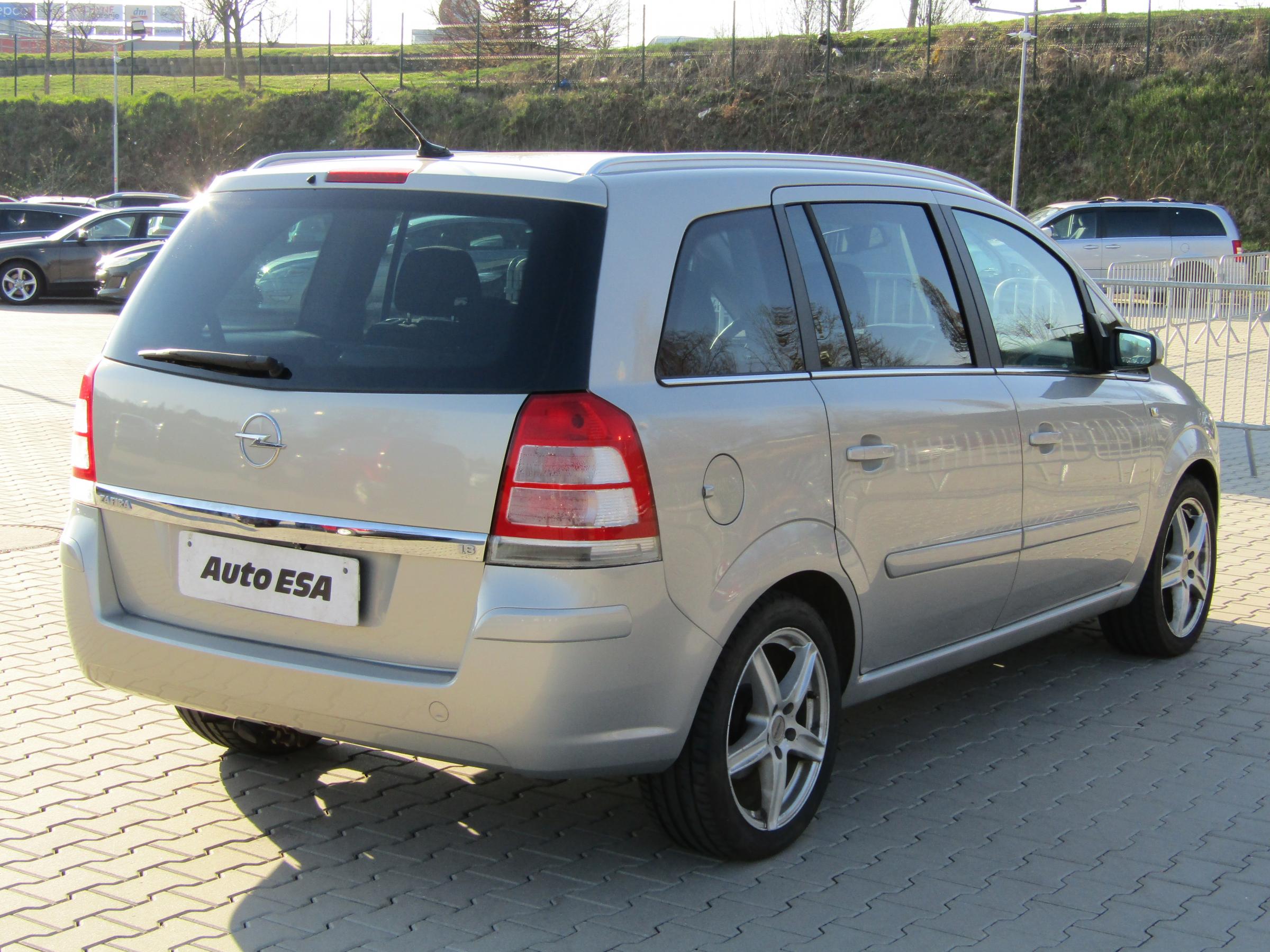 Opel Zafira, 2008 - pohled č. 4