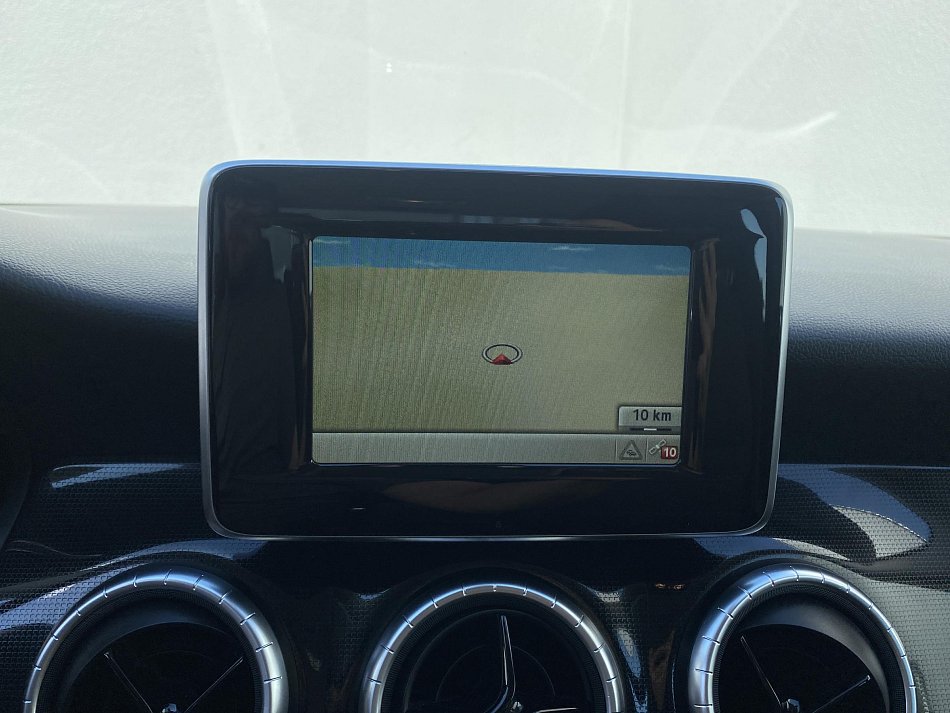 Mercedes-Benz CLA 1.8 CDi  CLA 200