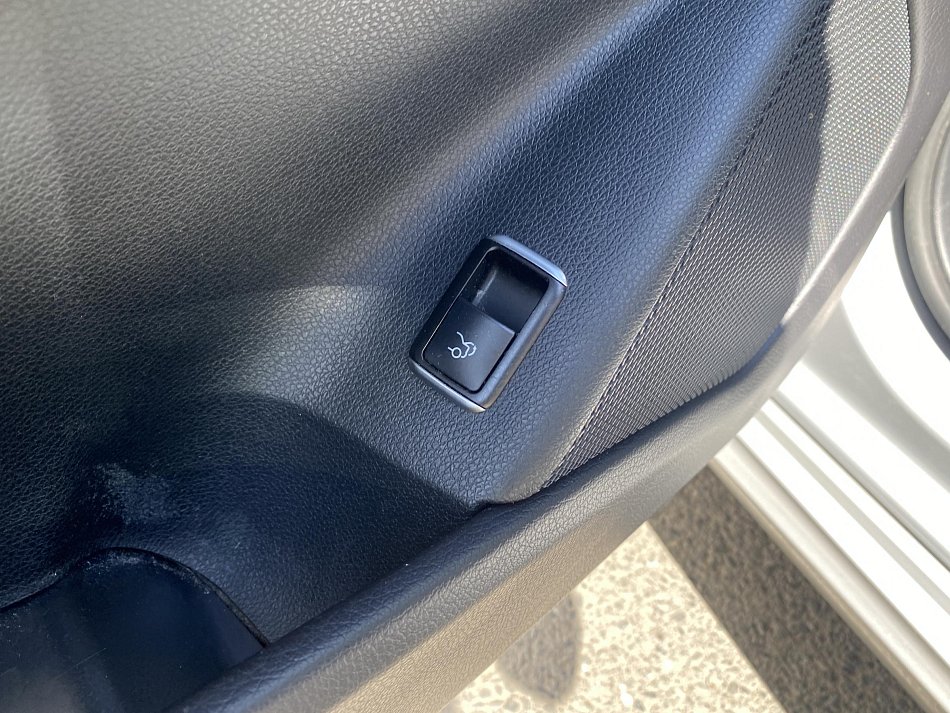 Mercedes-Benz CLA 1.8 CDi  CLA 200